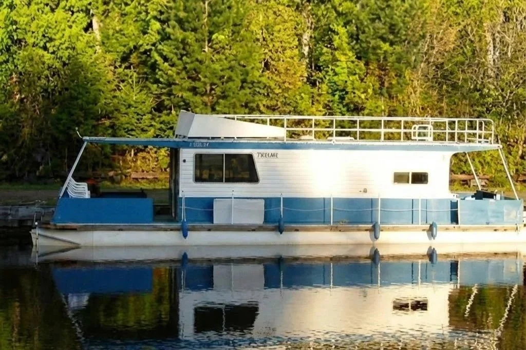 Sportsman+35-foot-exterior+150px.jpg