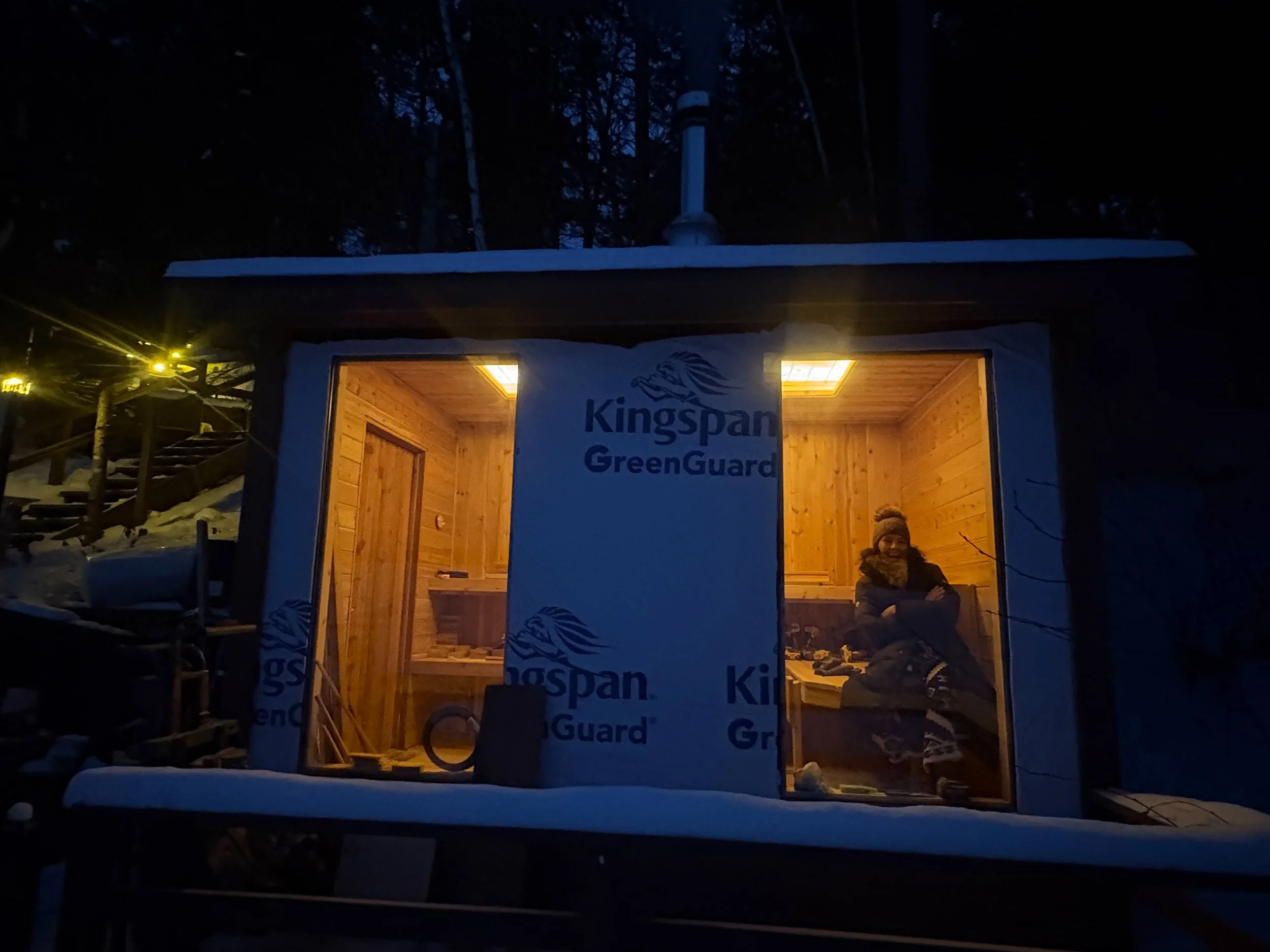 Sauna Build 06.jpg