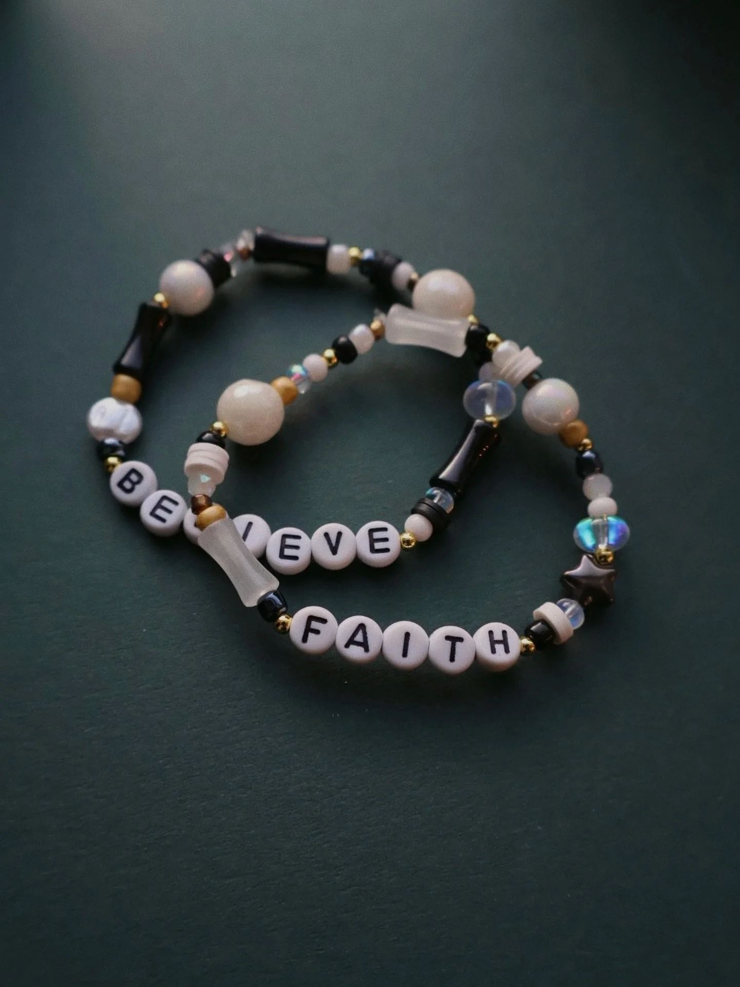 it&rsquo;s not too late to get your christmas gifts ordered! we&rsquo;re dedicated little elves and if you know anything about santa it&rsquo;s that his deliveries WILL be made on time ☺️✨🎅🏼 

SHOP NOW 🛒&mdash;link in bio!