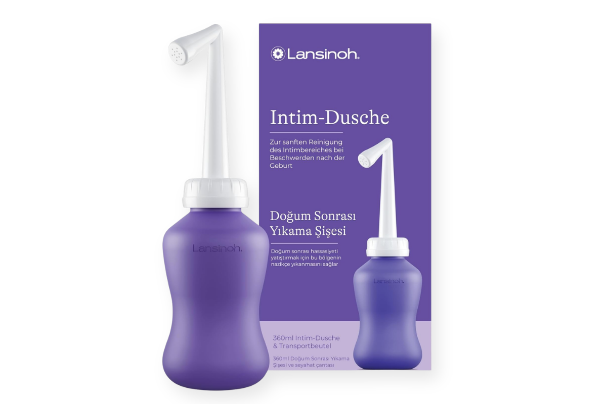 Lansinoh Intim-Dusche 360ml lila Flasche auf weissem HintergrundLansinoh Intim-Dusche 360ml lila Flasche auf weissem Hintergrund