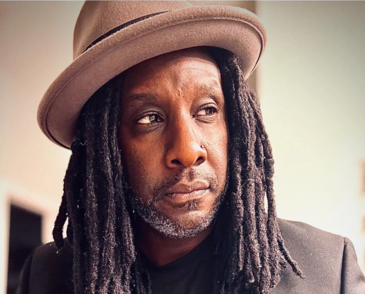 Cameron W Cam Da Illa' Strata.jpg