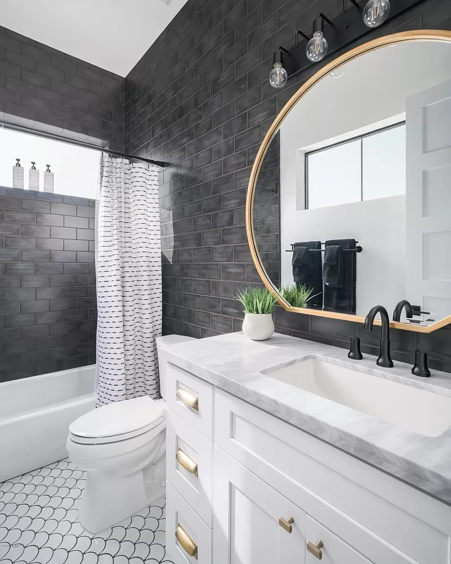 5620 E Monterosa St 11.webp