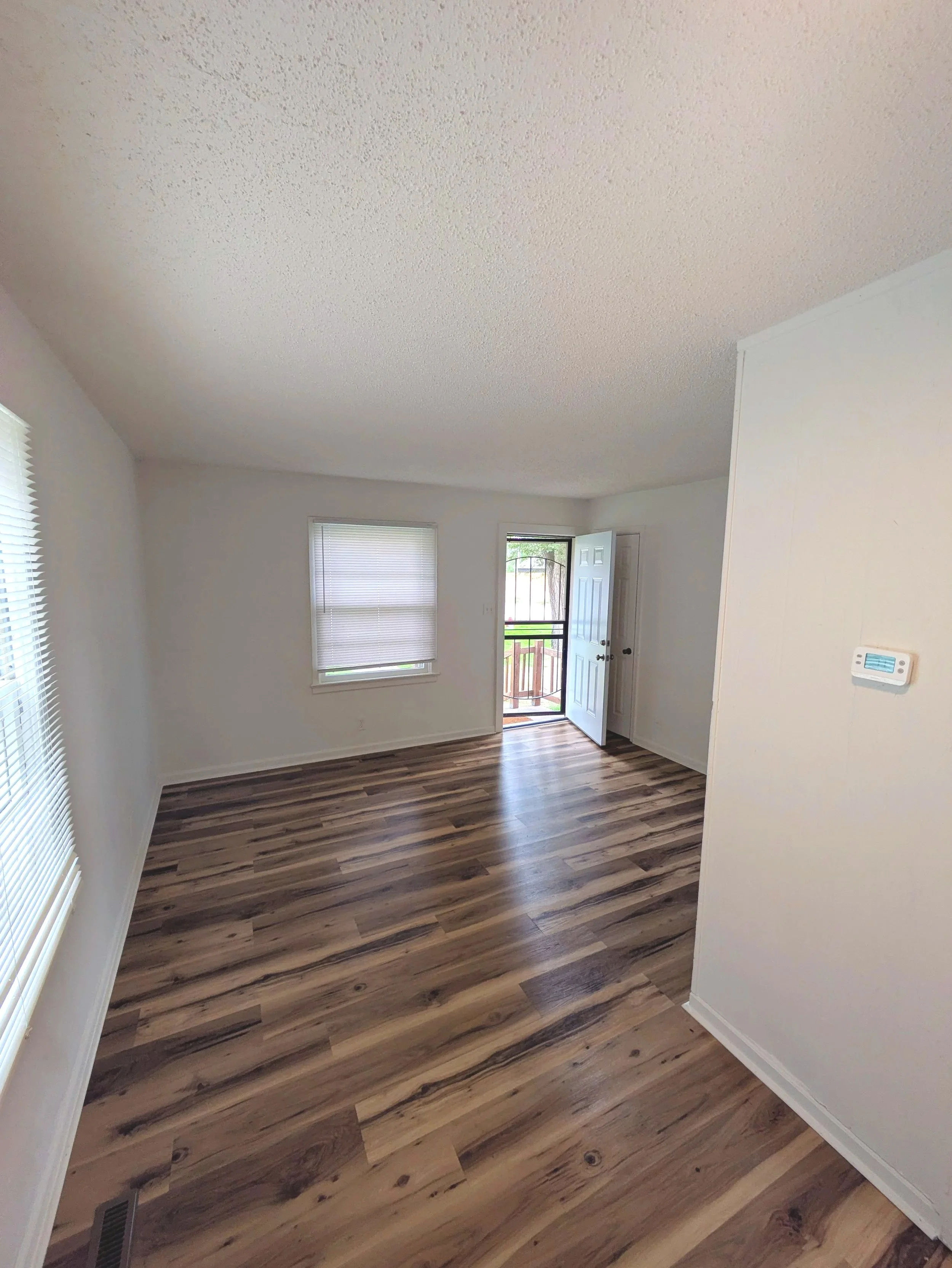 Living room 2