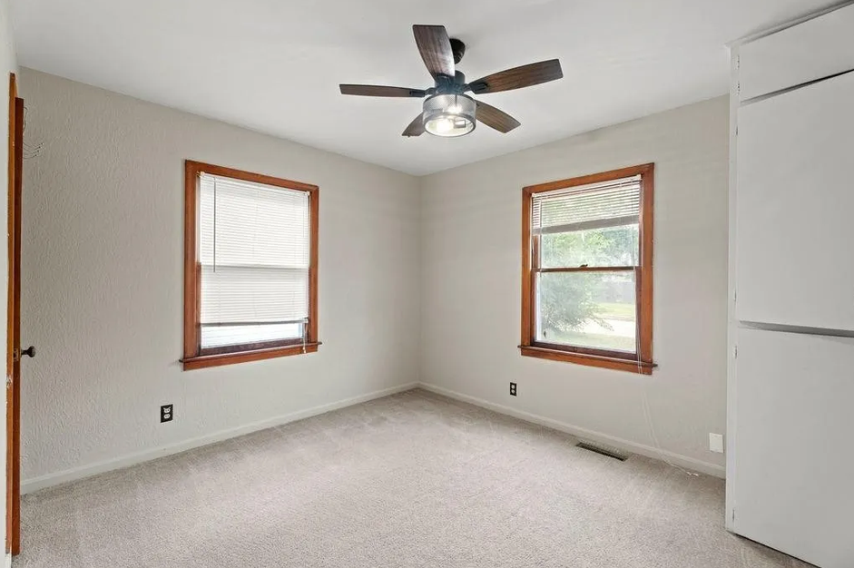 1616 E Funston bedroom master