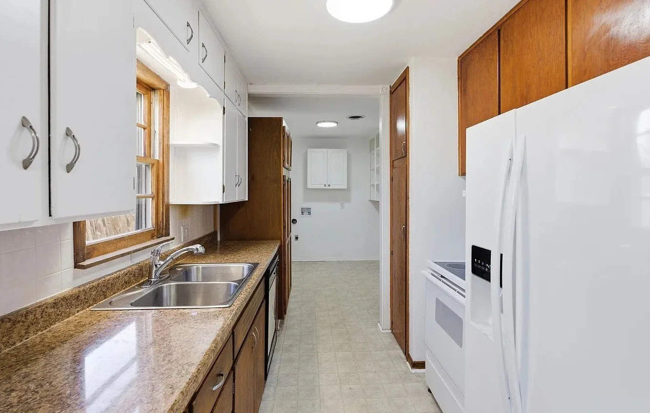 Kitchen 1