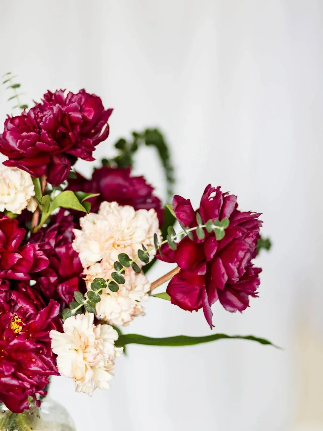 The happiest of Sundays to yall! Go do something satisfying... even if it's doing nothing at all.

#baltimoreflorist #baltimoreflowerfarmer #baltimoreflowers #blackflorist #blackflowerfarmer #floraldesigner #blackfloraldesigner #baltimoreflowerdelive