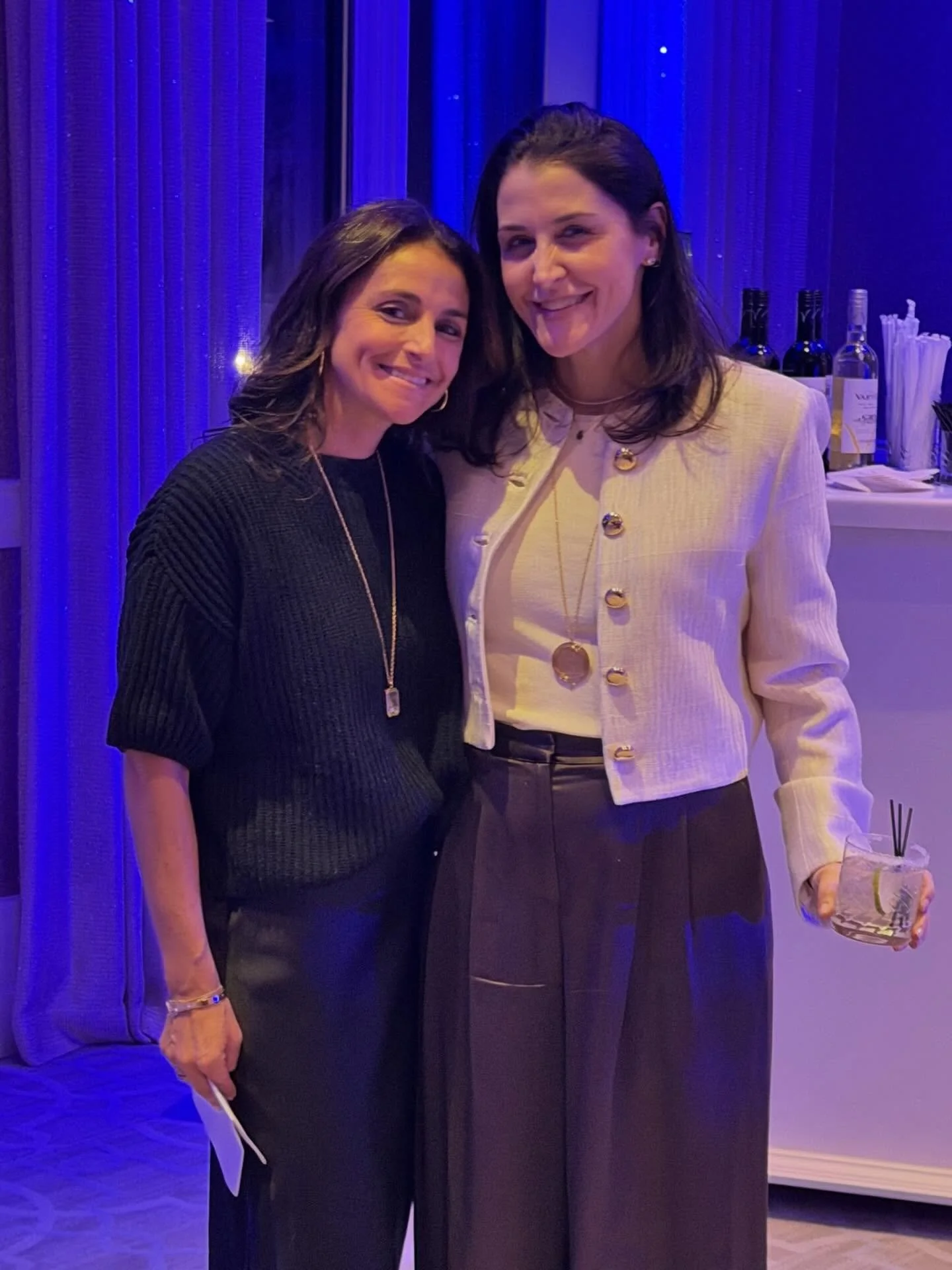 DC! The most wonderful night, with Own Your Fertility margs and painting with @theglitterenthusiast ❤️ Thank you to everyone who came out and made this visit so special. I even had time to hit up the best restaurant in town&hellip; @bobbyvansdc ! 🫶