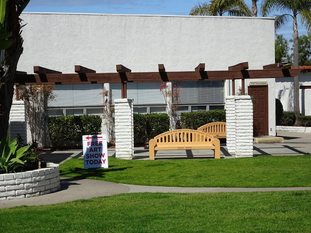 art-shows-benches-very.jpg