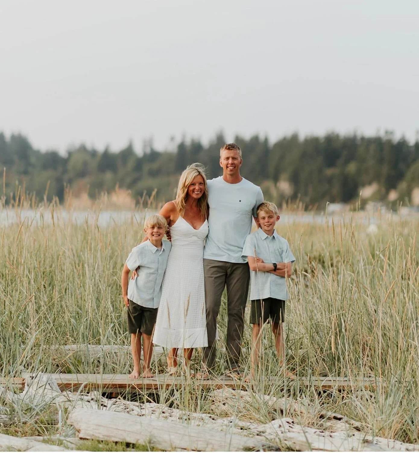 Our January Member of the Month. 
This month we&rsquo;re celebrating Tierra&mdash;Whidbey-raised hairstylist, mom to Wilson &amp; Huddy, and proud owner of a red golden retriever named Sawyer (who is &ldquo;one of my kids! ;)&rdquo;). Tierra started 