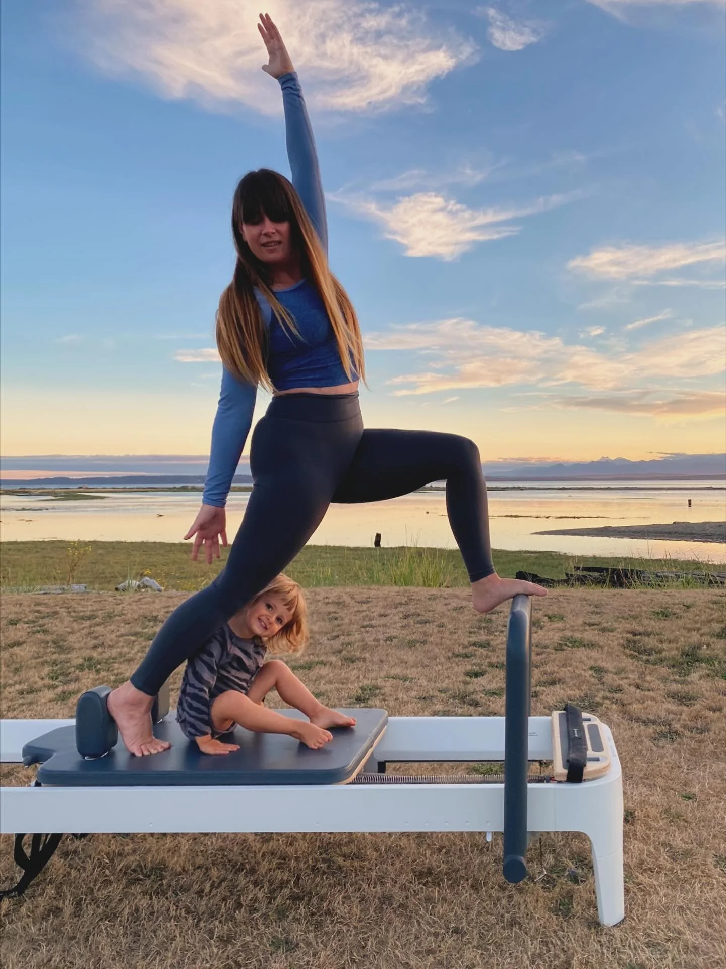 MOTHER&rsquo;S DAY GIVEAWAY 
🌷🌸🌷🌸🌷🌸🌷🌸🌷🌸

Honoring all the superwoman that show up everyday with unconditional love, strength, and guidance.

WIN: 10 Pilates Reformer classes (for yourself or as a gift!)

To enter:
🌸Follow Pilates collectiv