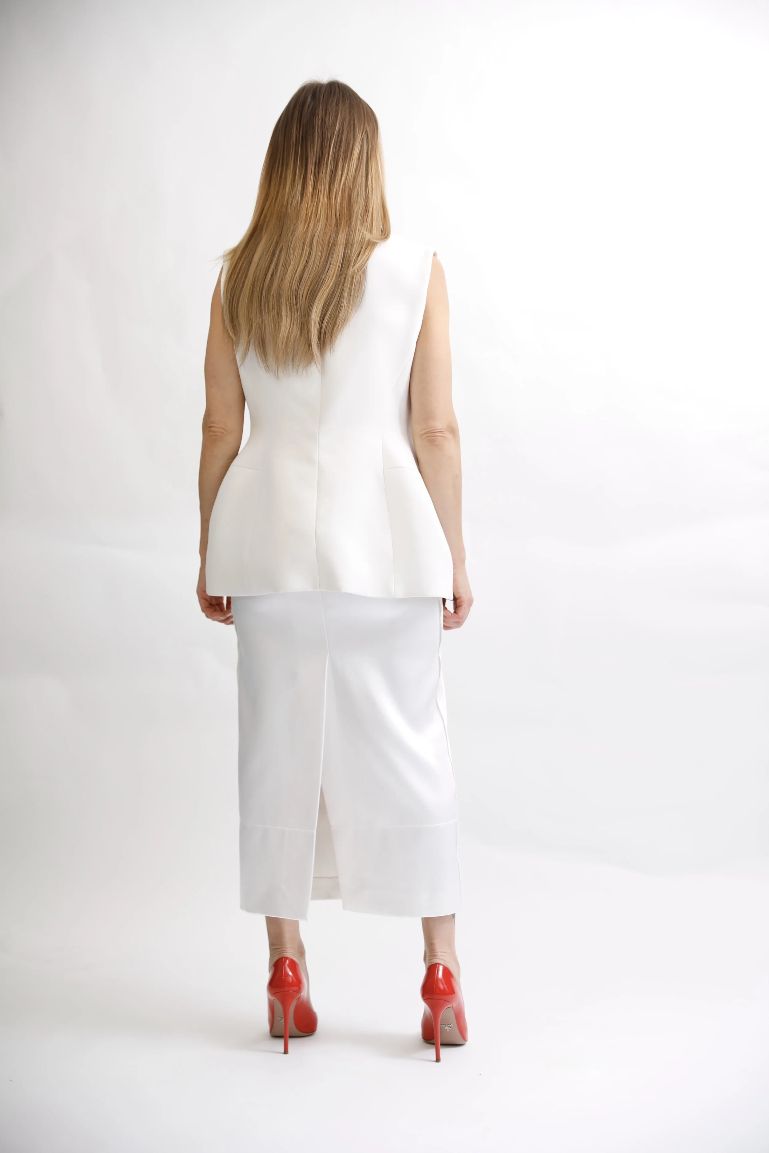 white_straight_skirt_vest_suit.jpg.jpeg