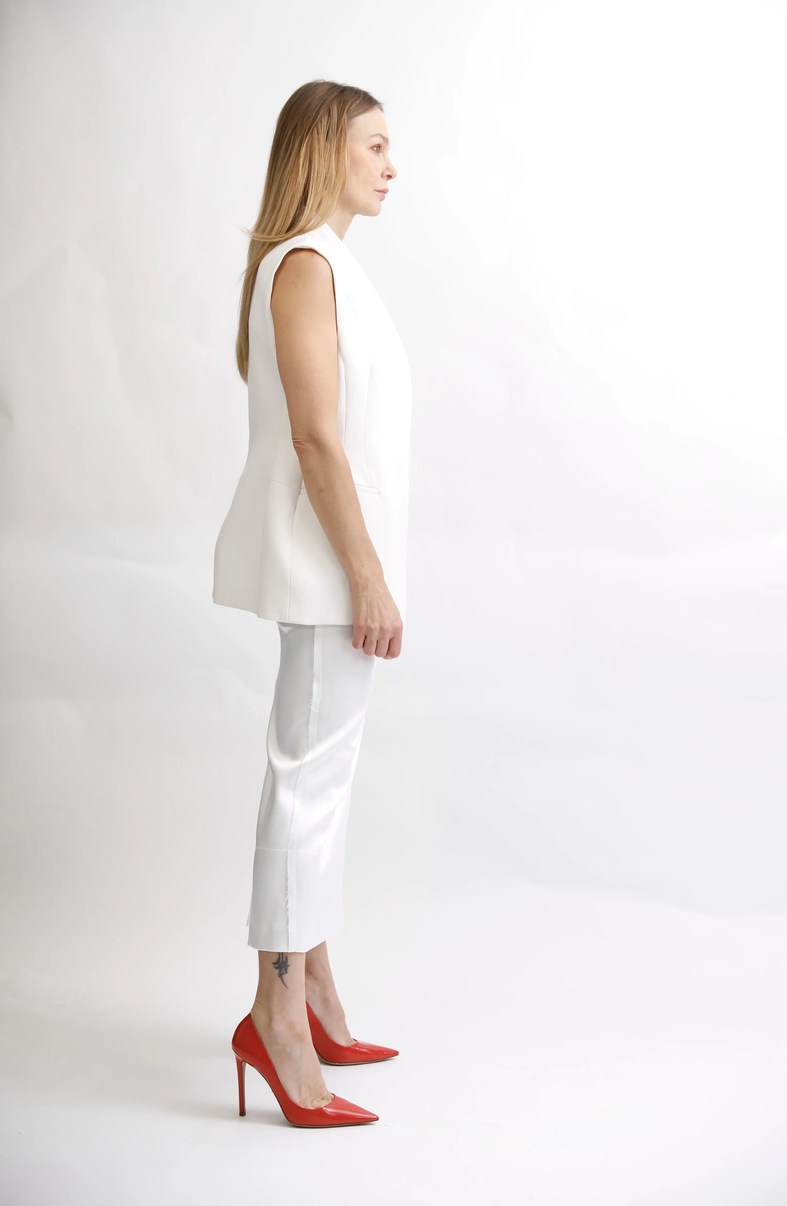 white_straight_skirt_vest_suit.jpg.jpeg