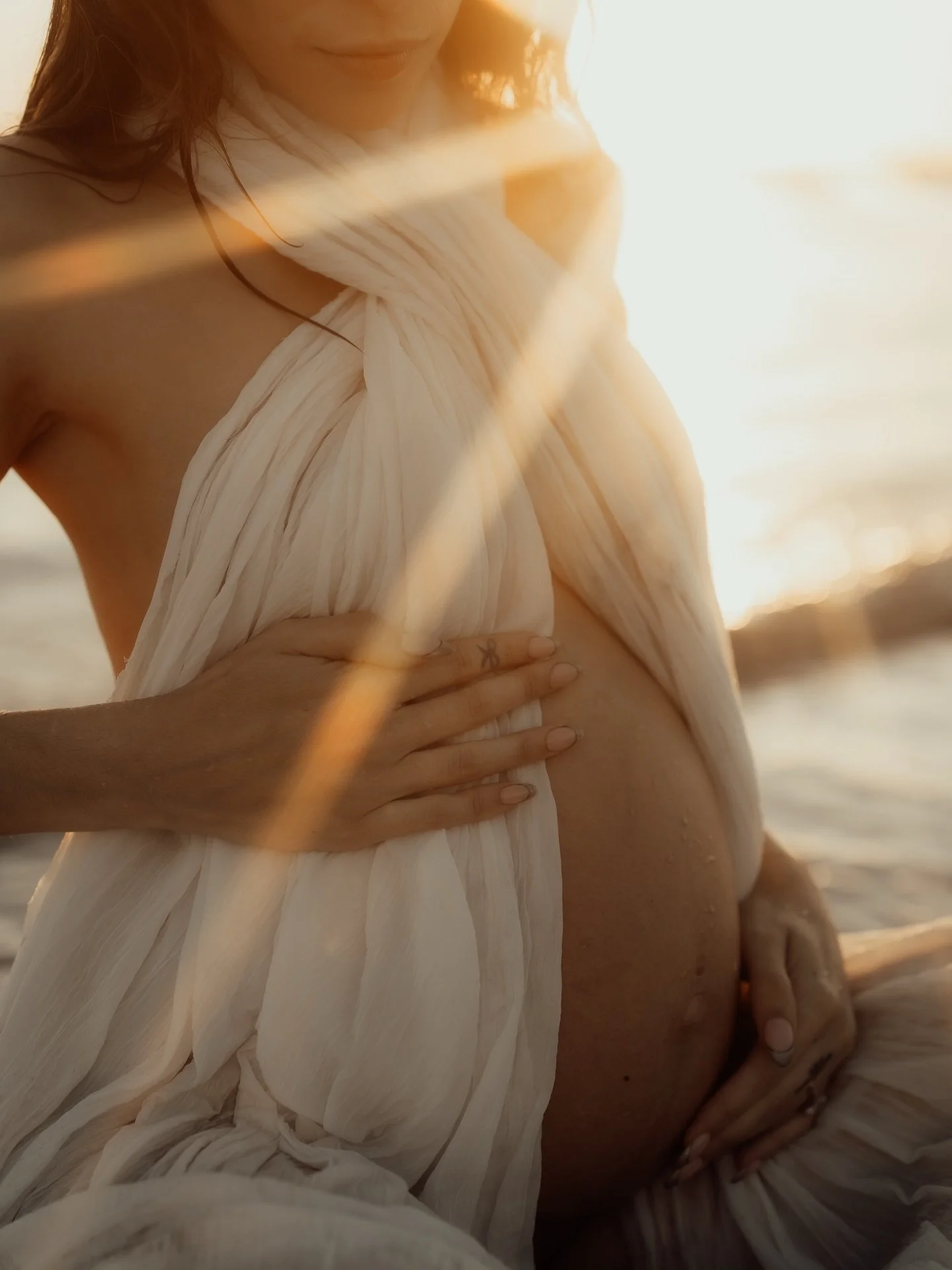 Bookings are nearly at capacity for 2025 ☀️ ☀️ 

This is your sign to book your experience 💖

Jan - April is now open for bookings ❤️&zwj;🔥

The Willows Photography Melbourne maternity, newborn and family photographer Melbourne creative studio Werr