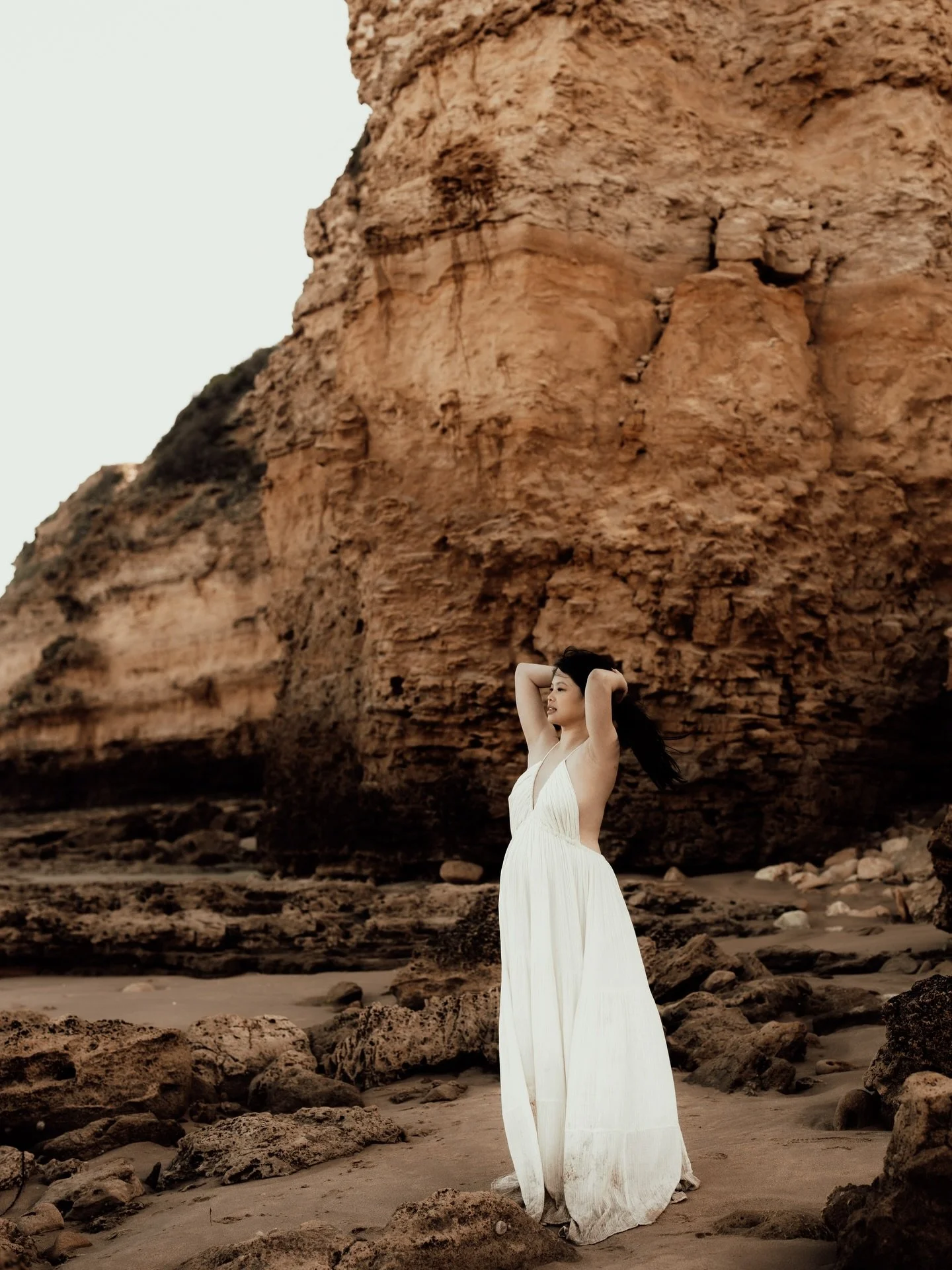 Summer is HERE and the coast is calling ☀️ 

The Willows Photography Melbourne maternity, newborn and family photographer Melbourne creative studio Werribee and surrounds www.thewillowsphotography.com.au 
#melbournephotographer #ignitedmotherhood #ga