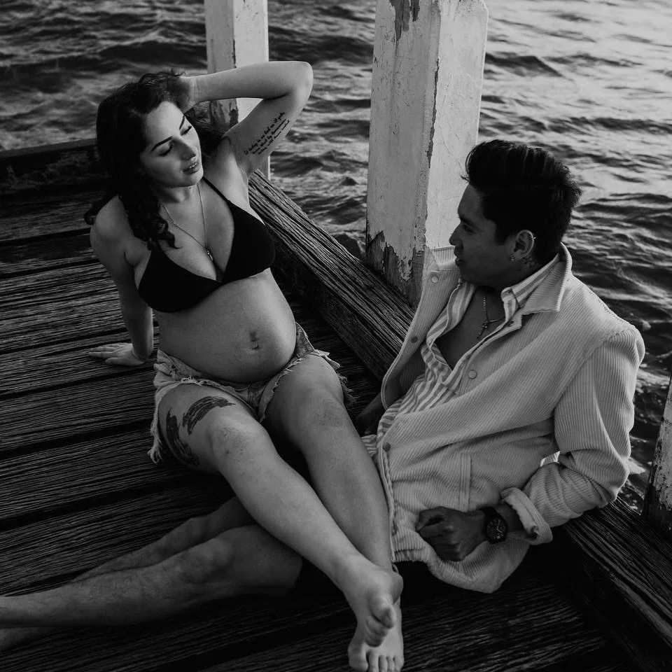 YES you can byo bikinis, bathers, denim. It&rsquo;s a vibe 🔥🔥🔥🔥🔥

Muse @tanisha.m.bagang 

The Willows Photography Melbourne maternity, newborn and family photographer Melbourne creative studio Werribee and surrounds. Enquire via link in bio.