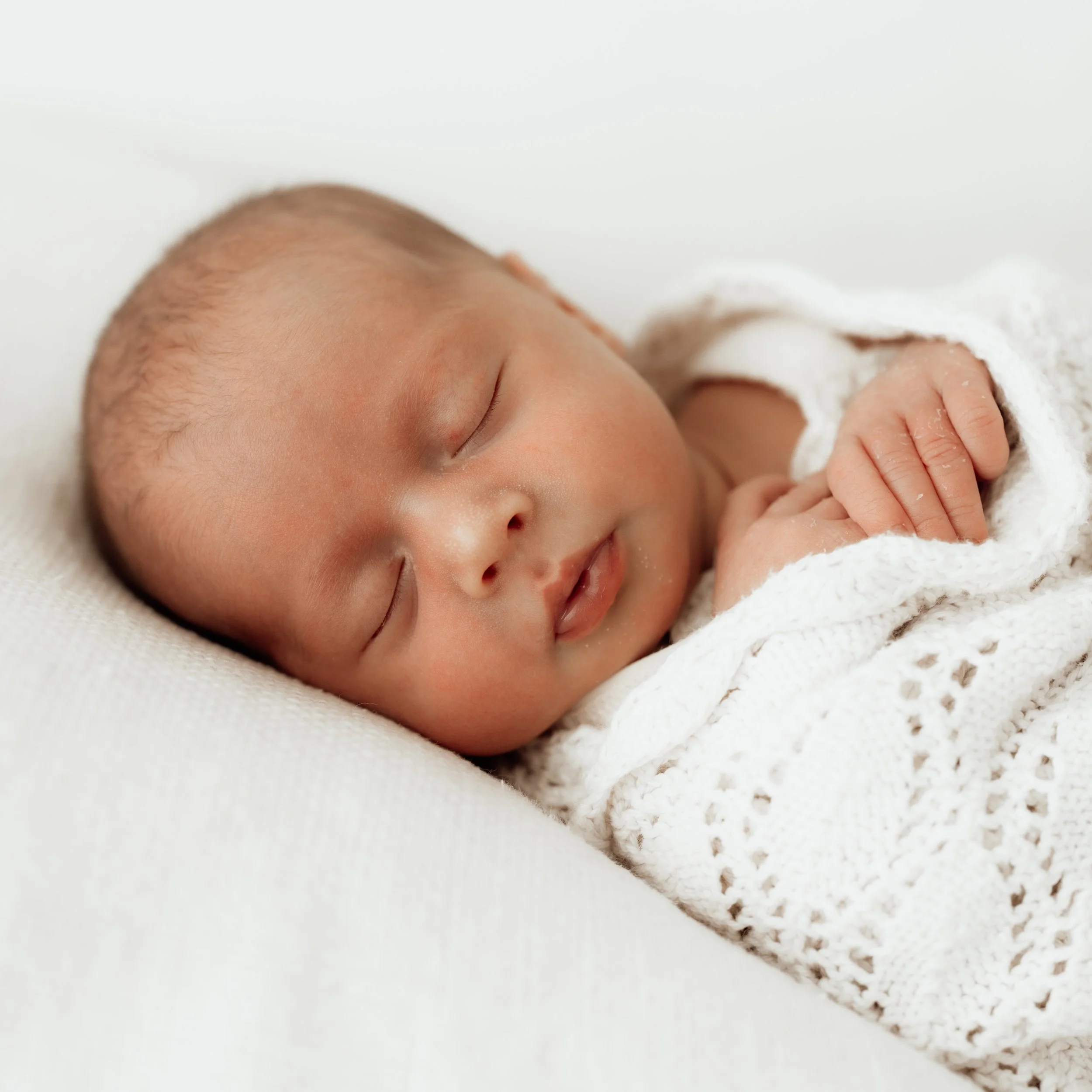- N E W B O R N S - 

❤️ At any age, when you&rsquo;re ready too
❤️ Baby led, which means baby guides us. Is it awake time, asleep time, milk time?! We go with the flow 
❤️ Everyone is welcome, parents, older siblings. You can add on extended family 