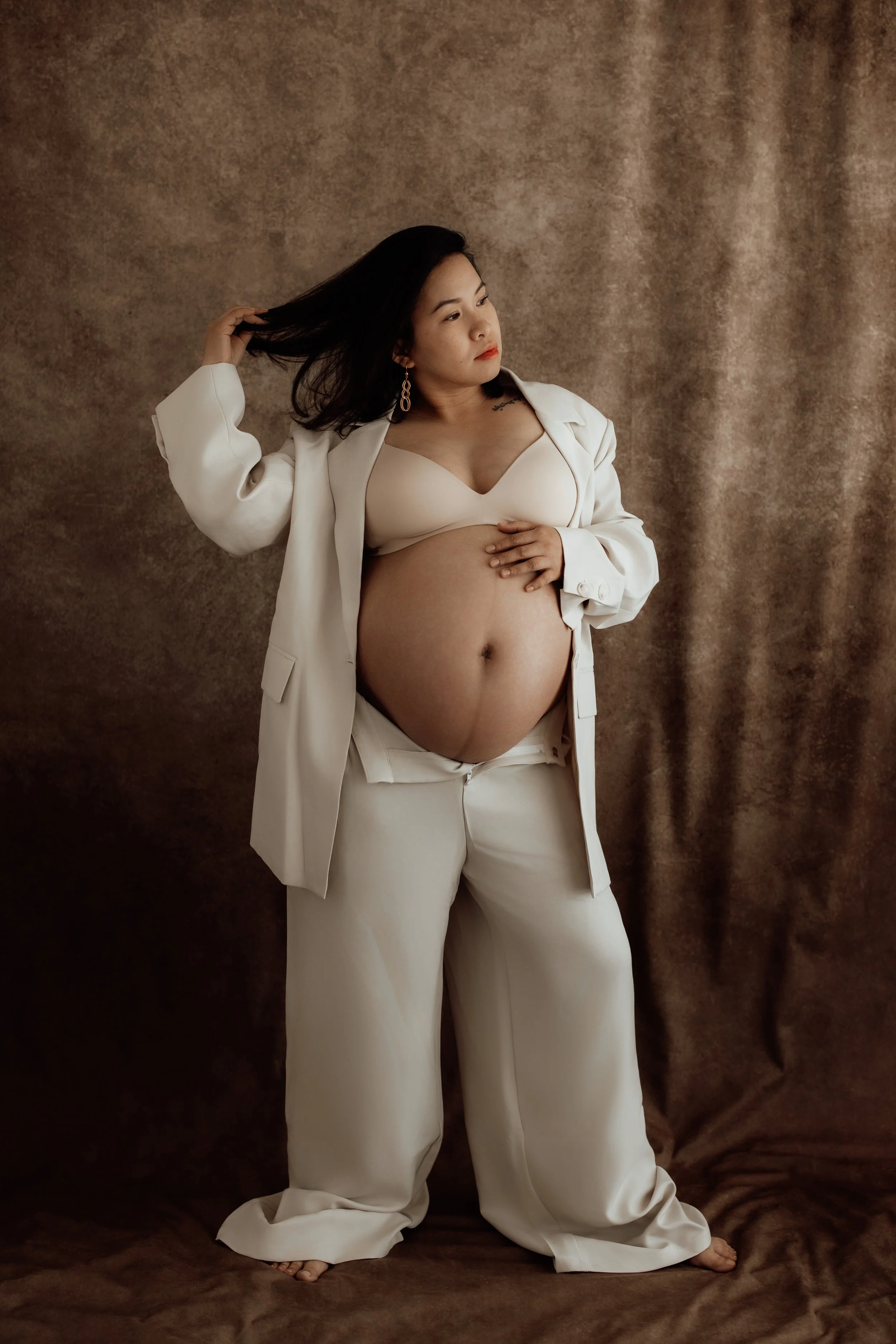 WHITE SUIT