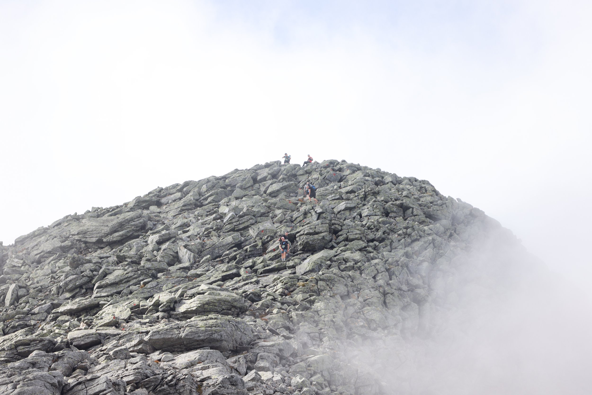 Utøvere på Tvillingan under Craft Syv Søstre Skyrace 2026