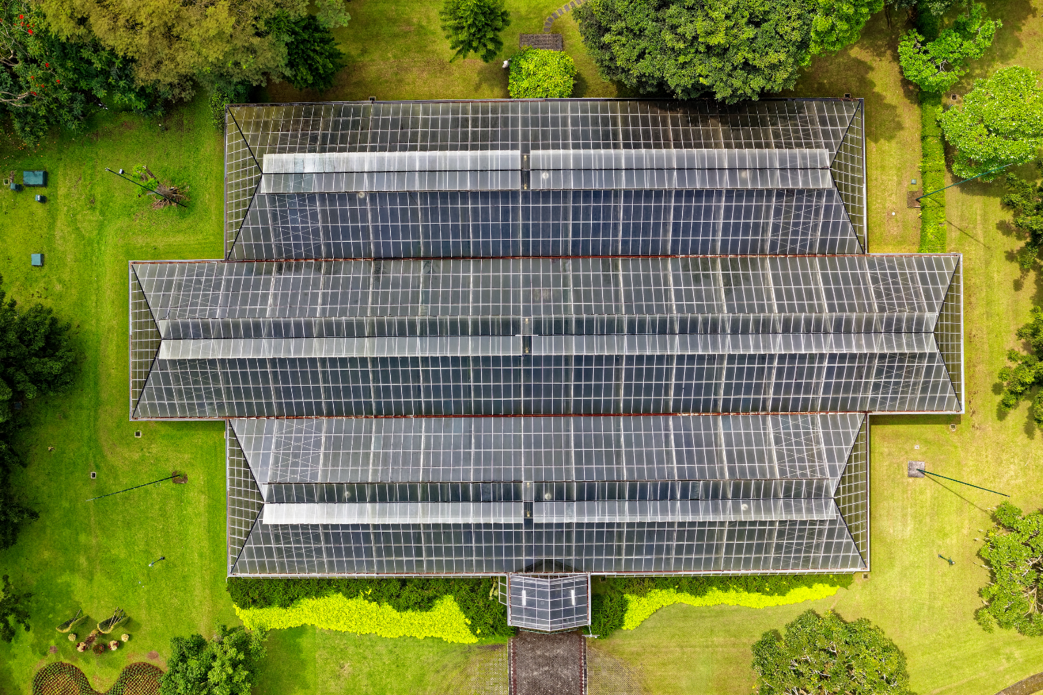 Key Benefits of Professional Commercial Roofing for Business Properties