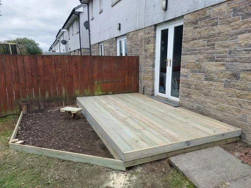 Wee decking.webp