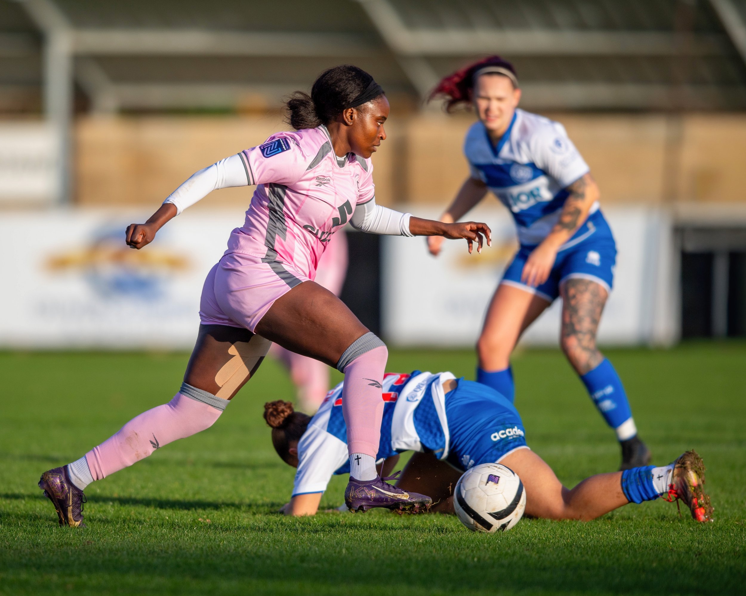 FA Women's National League South East Division 1 - Queens Park Rangers FC Women v MK Dons Women - 14th December 2025 - Hanwell Town FC, London