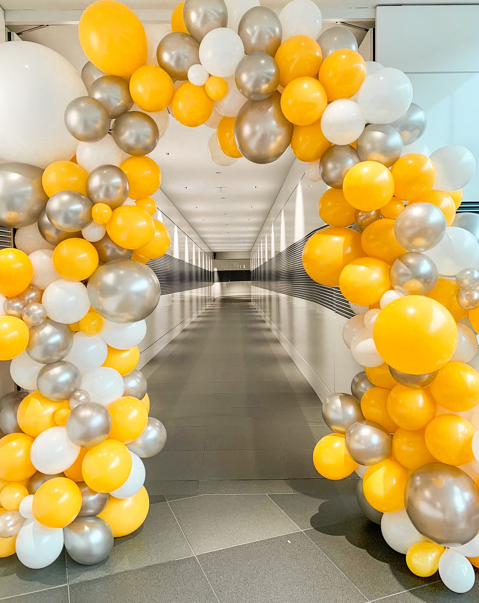 McLaren Balloon Arches (1).jpg
