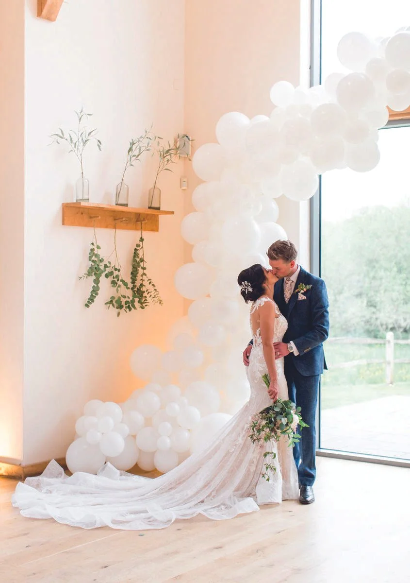 Bubblegum Balloons, Sadie & Jake, Philippa Sian Photography, Millbridge Court  (37).jpg
