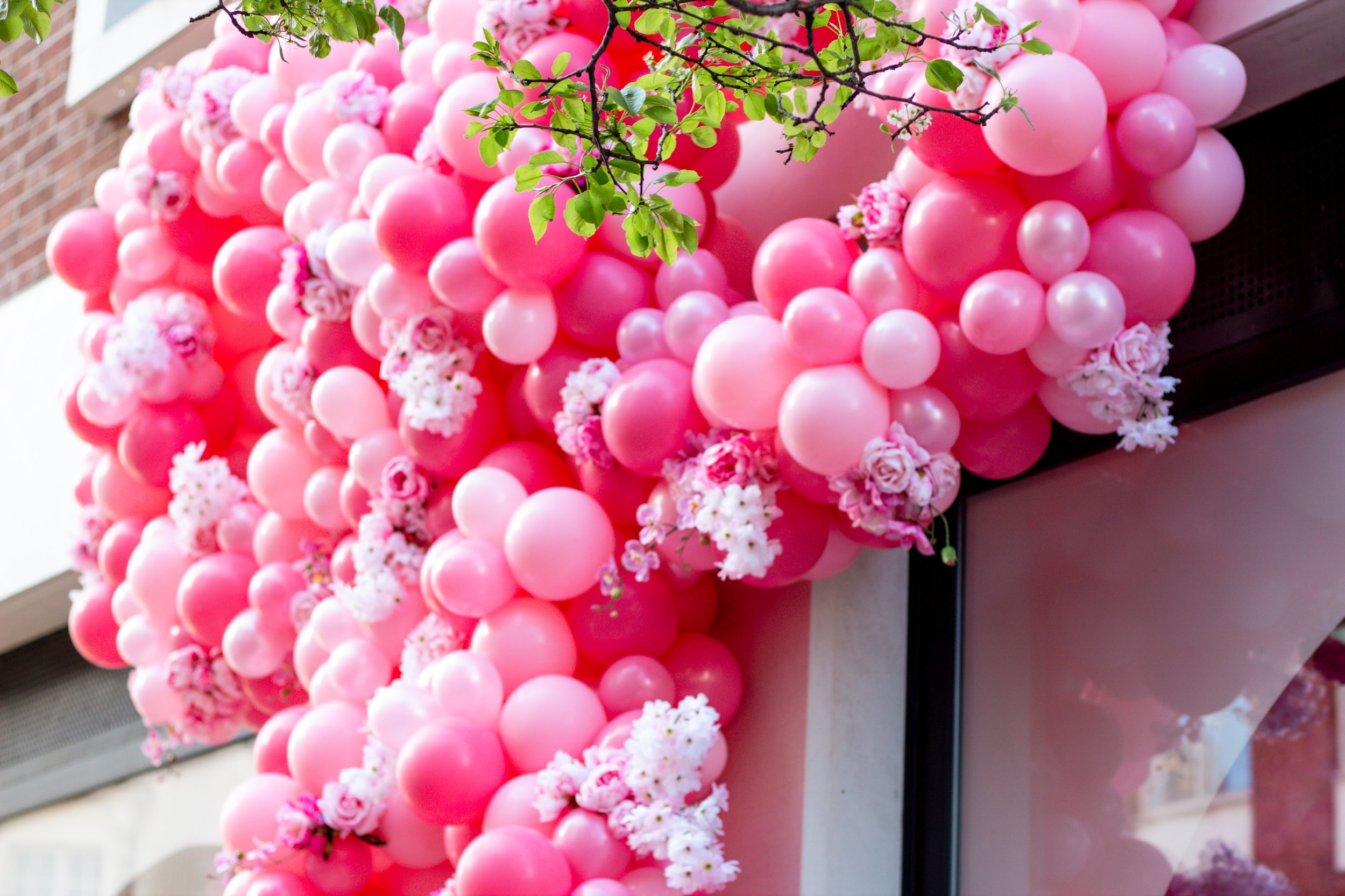 Pretty Little Thing PLT Store Opening Bow