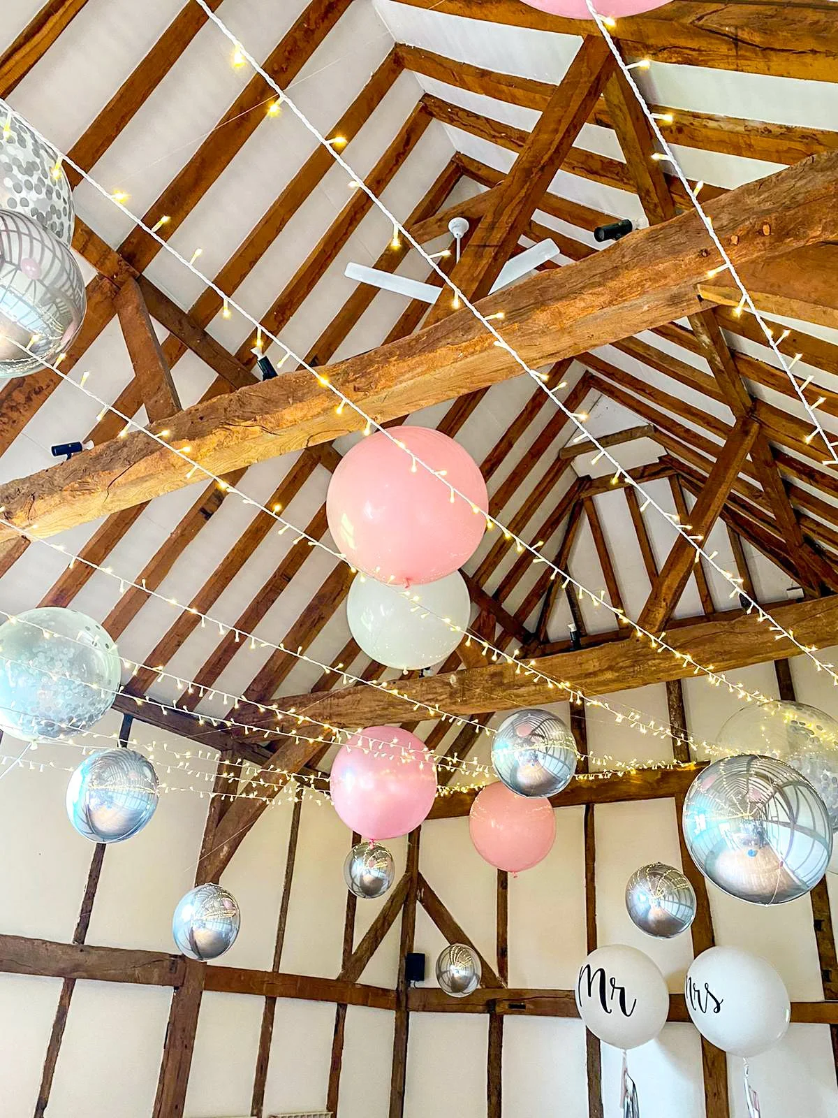 Loseley Park Tithe Barn Wedding (8).jpg