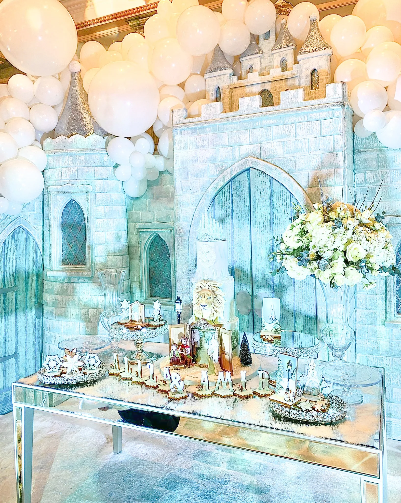 Claire Higgins - The Lanesborough - Frozen Party (4).jpg