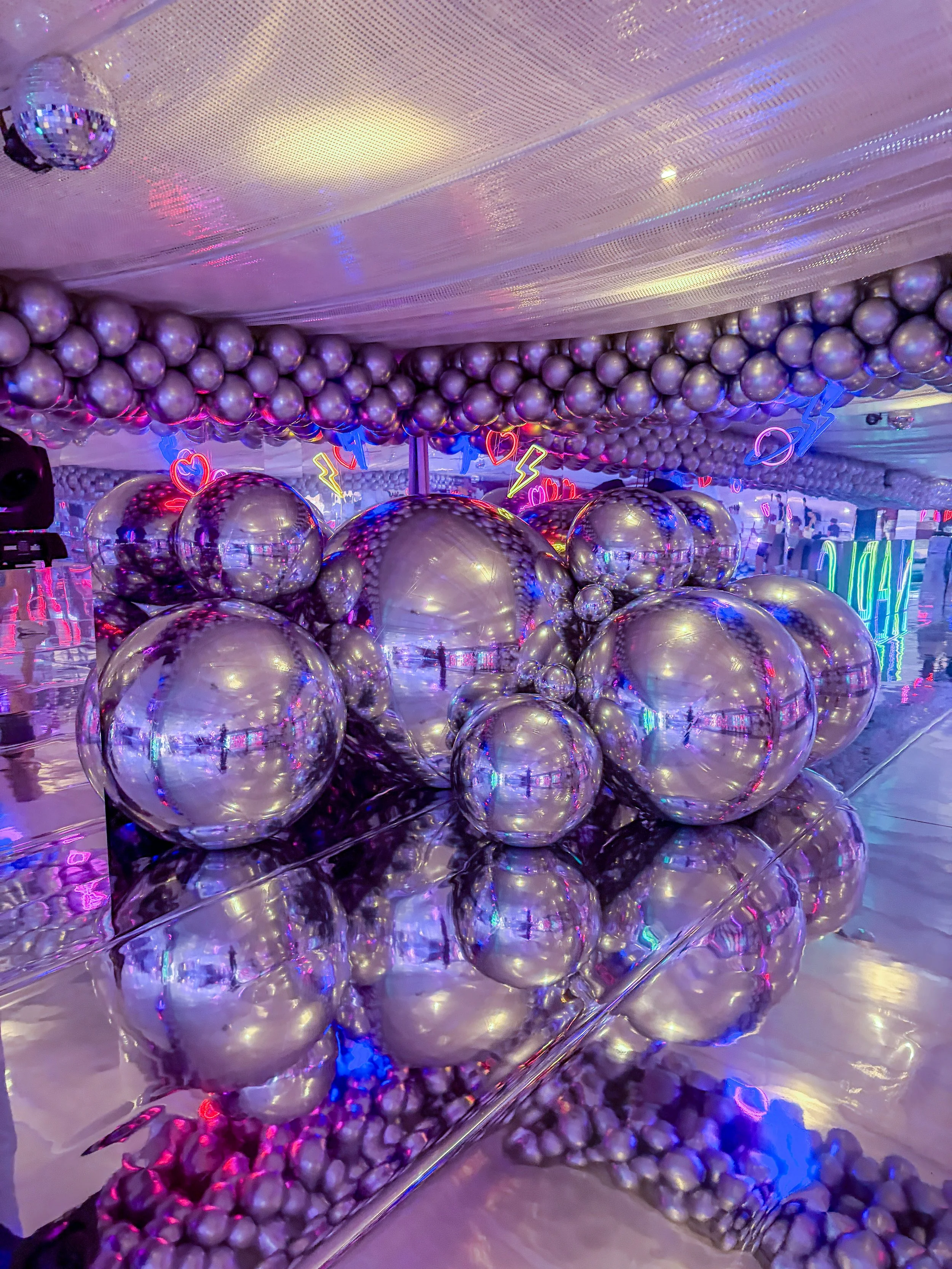 Silver Orbz Spheres 24m Garland Mirror The Sound Foundation