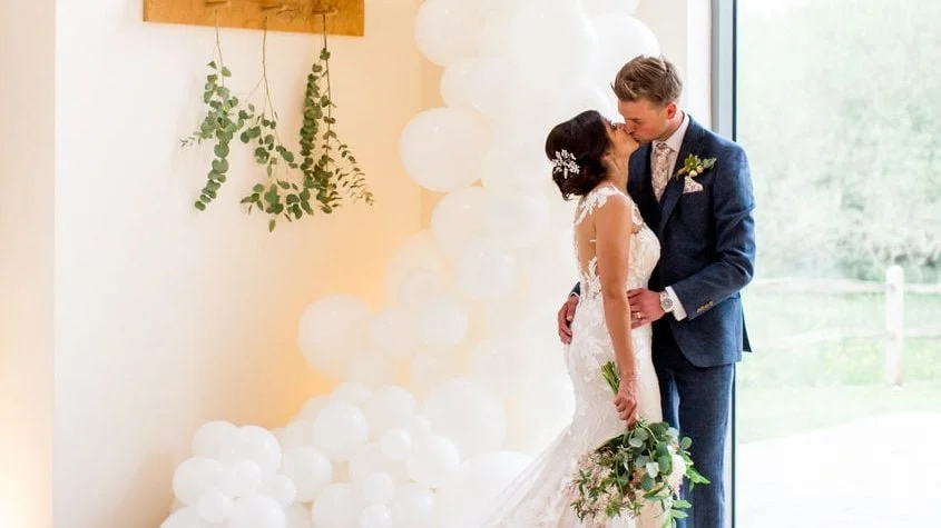 Millbridge Court - Sadie & Jake