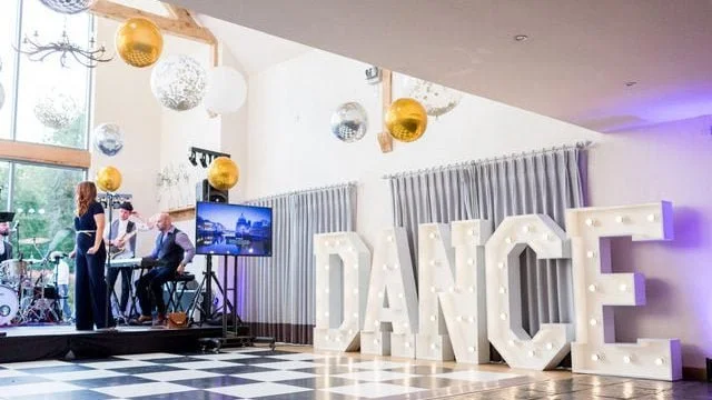 Millbridge Court - Emma & Andrew