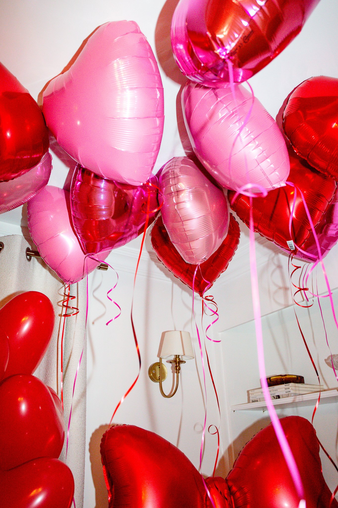 Top 5 Valentine’s Day Balloon Gift Ideas for 2026 - Romantic Decor &amp; Personalised Surprises Delivered!
