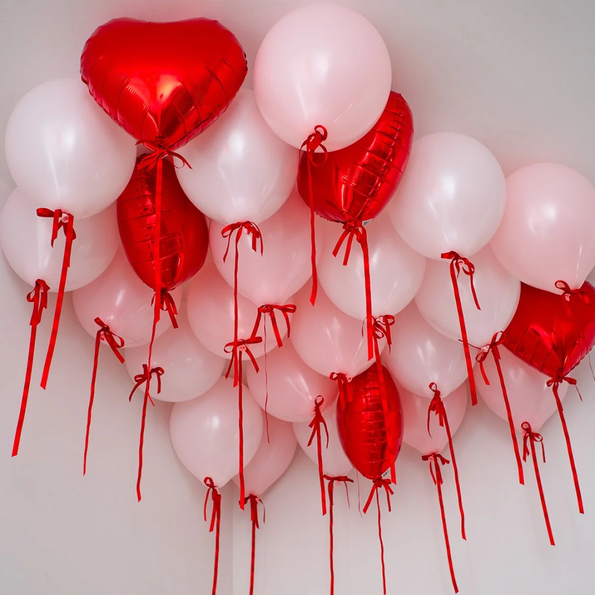 First Kiss Valentine's Helium Ceiling Balloons x 25