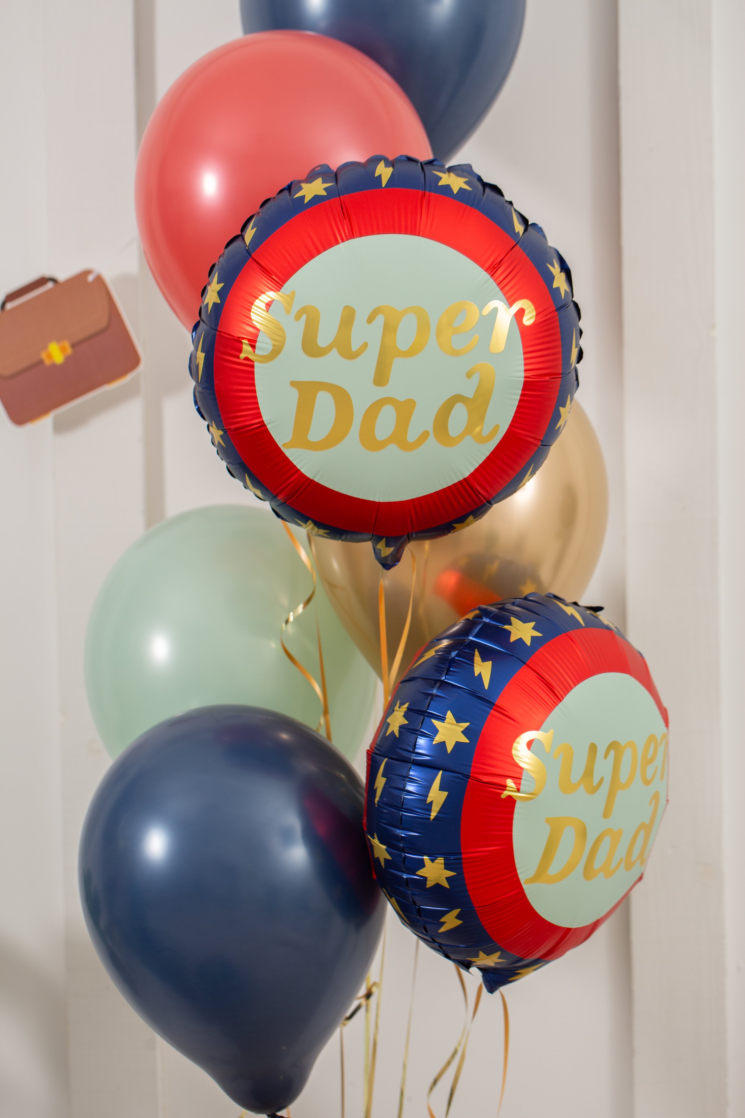 Creative Ways to Surprise Your Dad This Father’s Day. Top 5 Unique Personalised Father’s Day Balloon Ideas by Dad Type