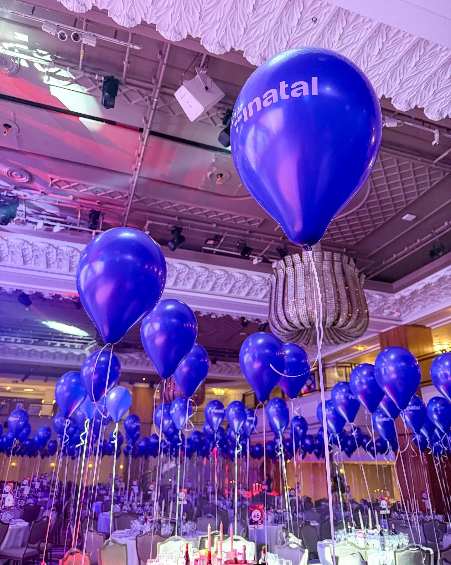 It starts with an empty room&hellip; Swipe to see 900 branded balloons come to life, one step at a time 🎈

Minute by minute, detail by detail, the transformation begins. From a blank canvas to a fully branded experience, 0 to 900, each balloon place