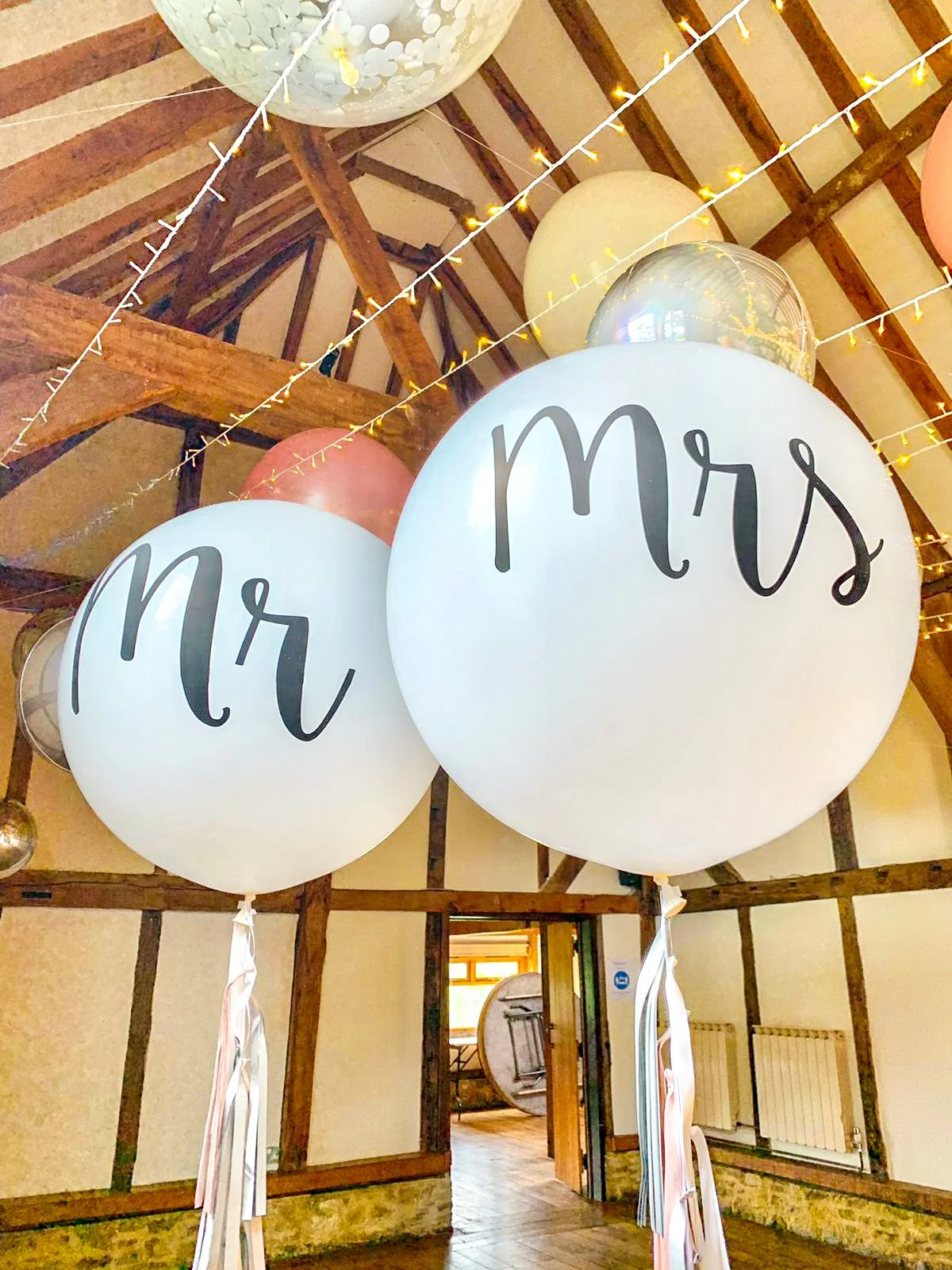 Loseley Park Tithe Barn Wedding (6).jpg