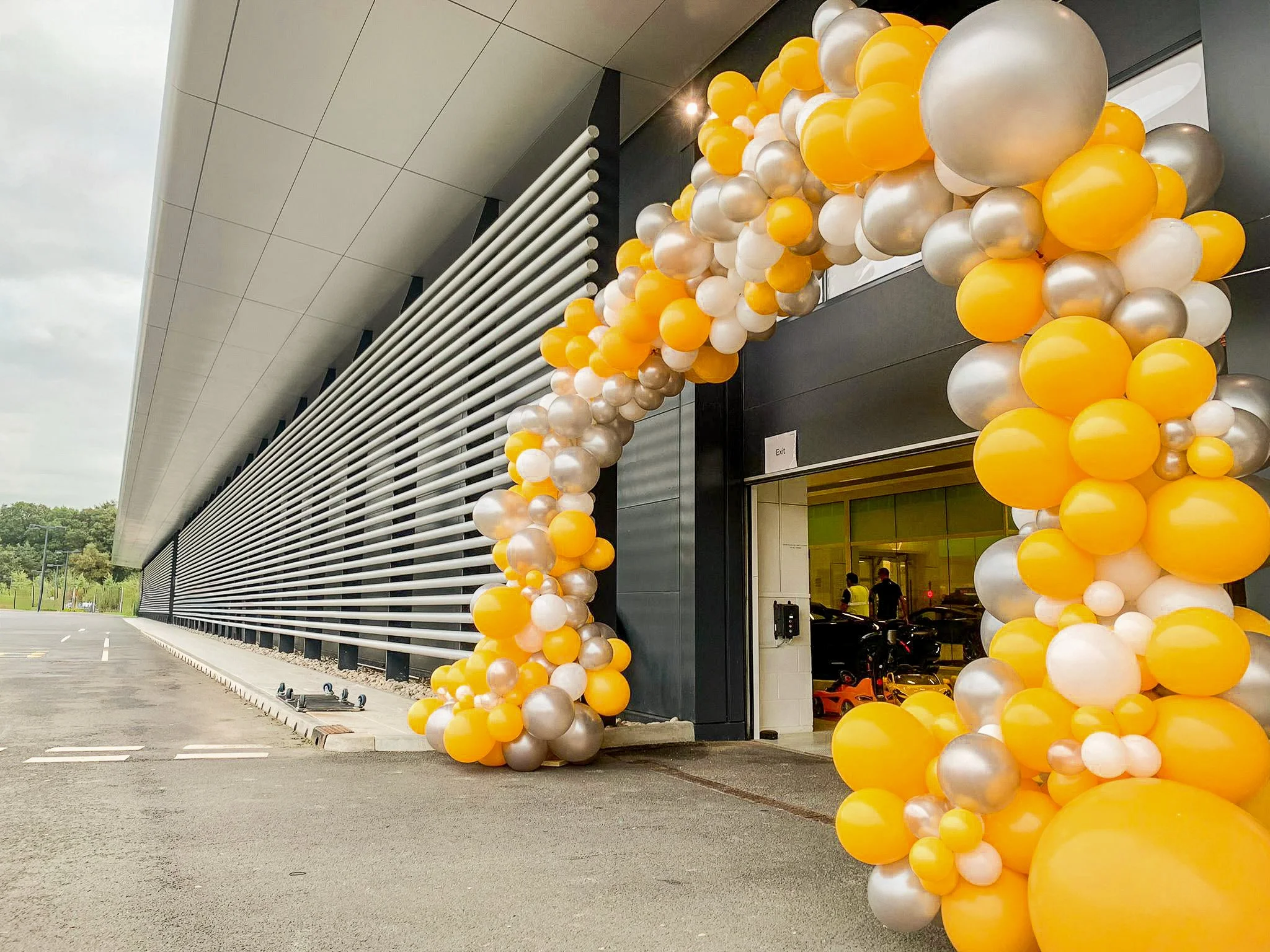 McLaren Balloon Arches (4).jpg
