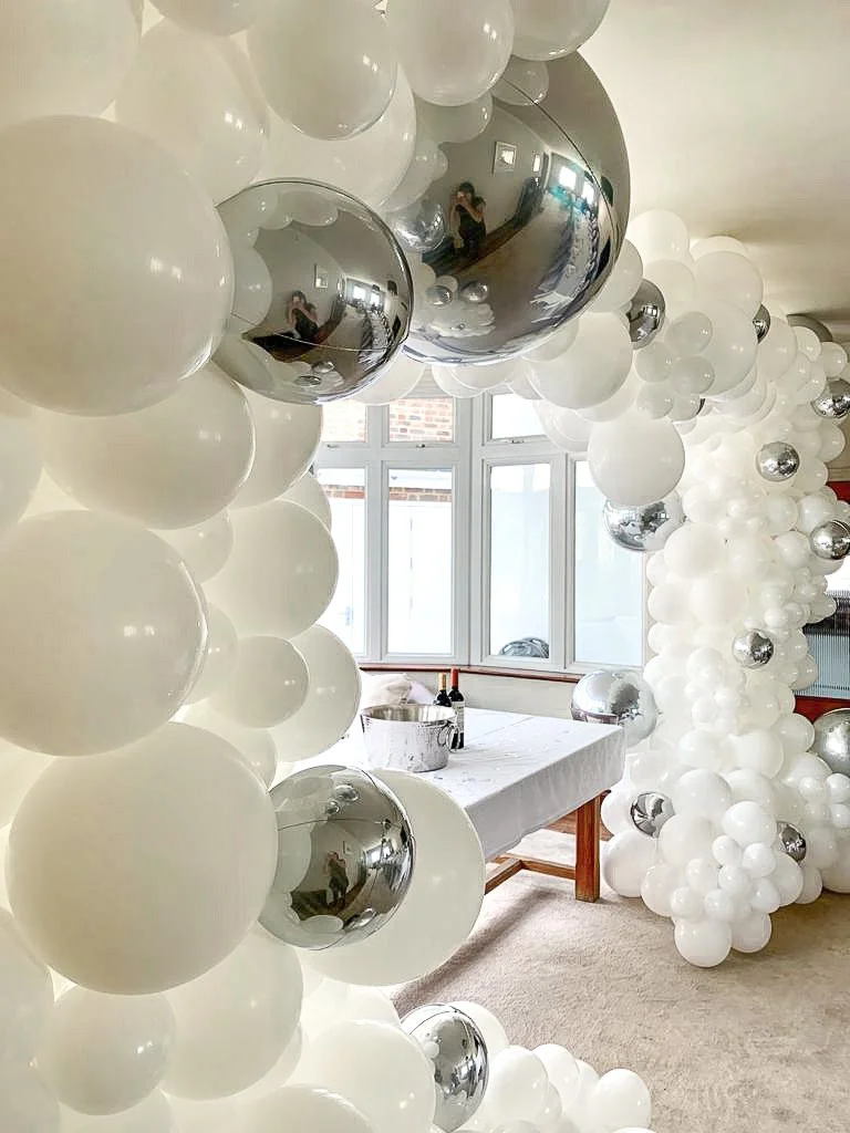 Essex Hen Party, White Arch (15).jpg