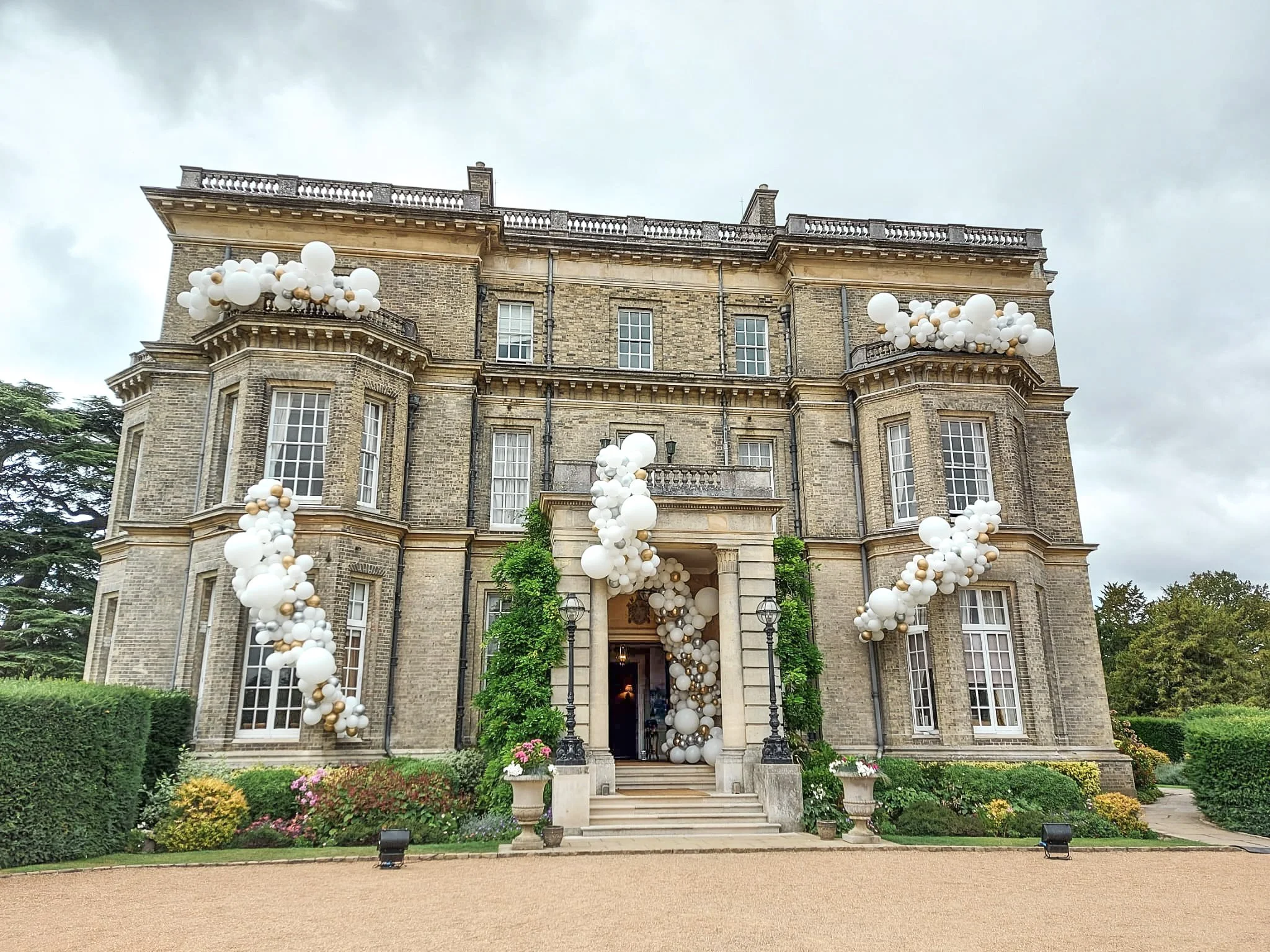 30th Birthday - Hedsor House - Window Spills (4).jpg