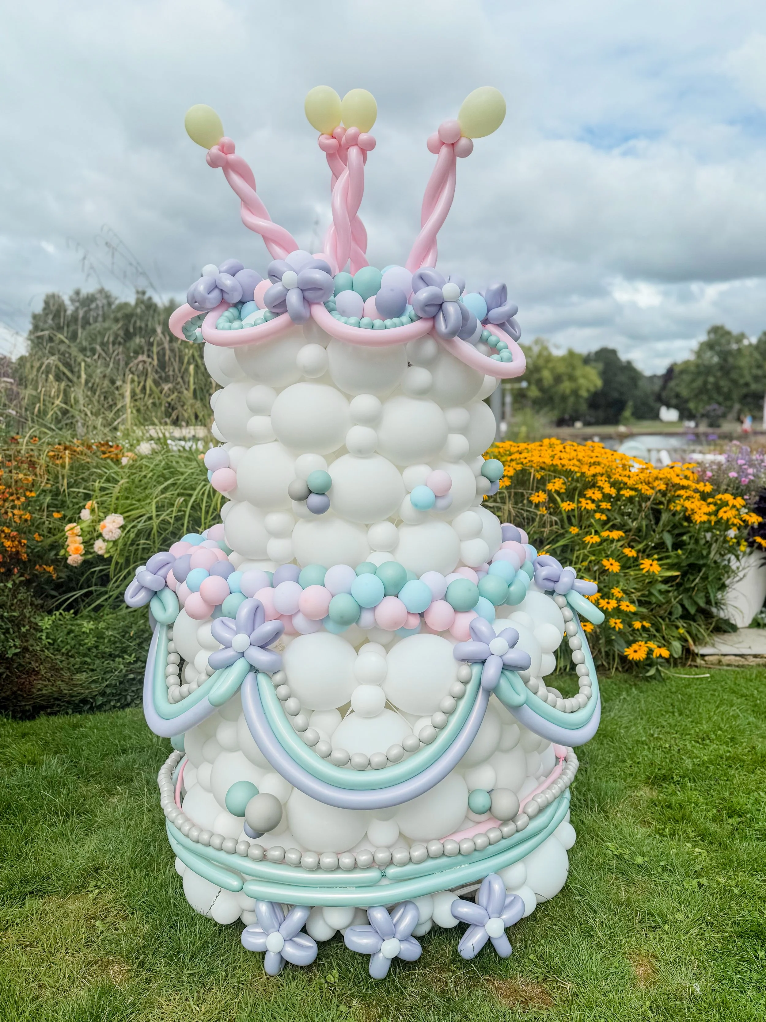 Cake & Penguin Party