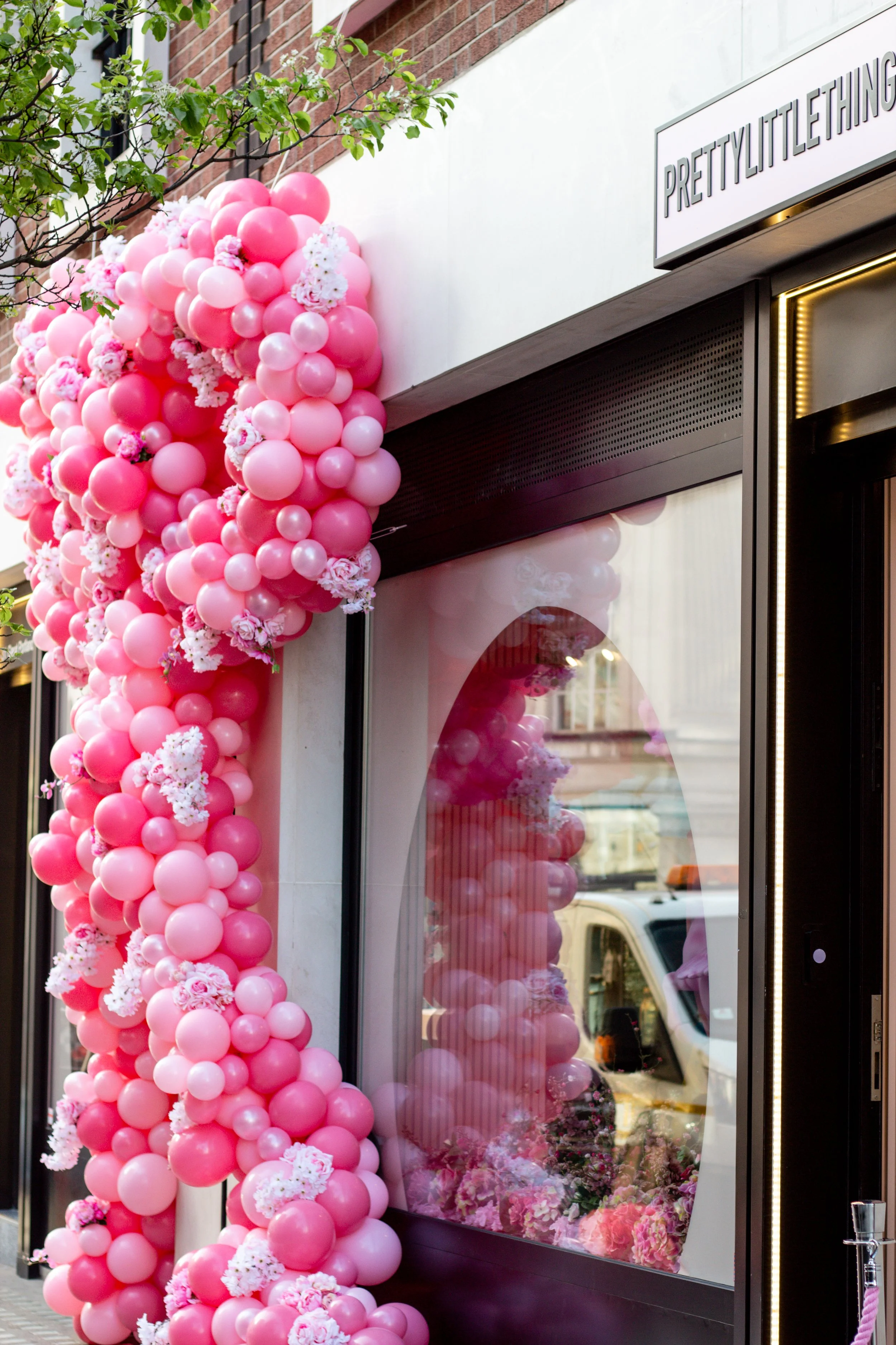 Pretty Little Thing PLT Store Opening Bow