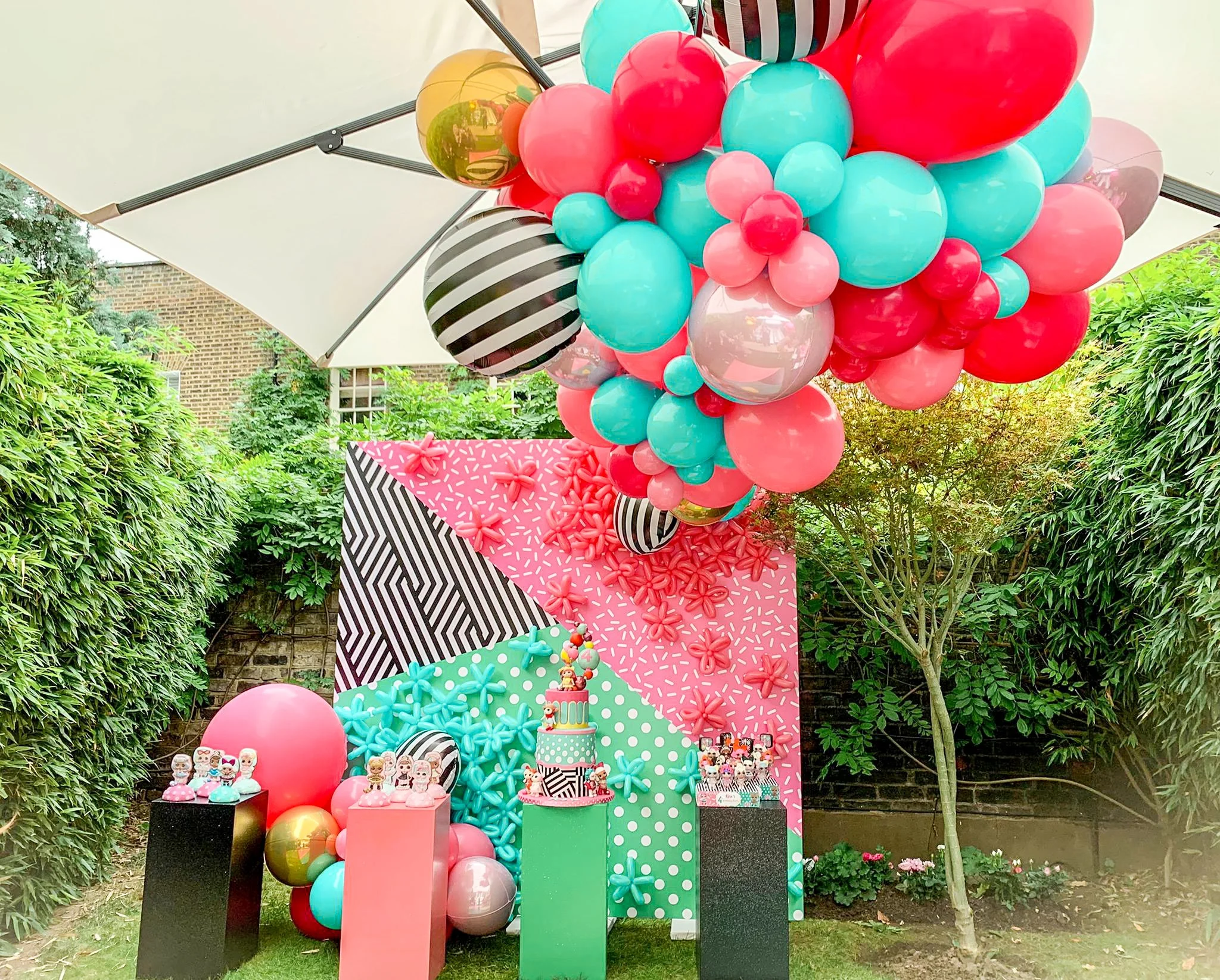 LOL Dolls Party - Tony Marklew - Egerton Crescent (5).jpg