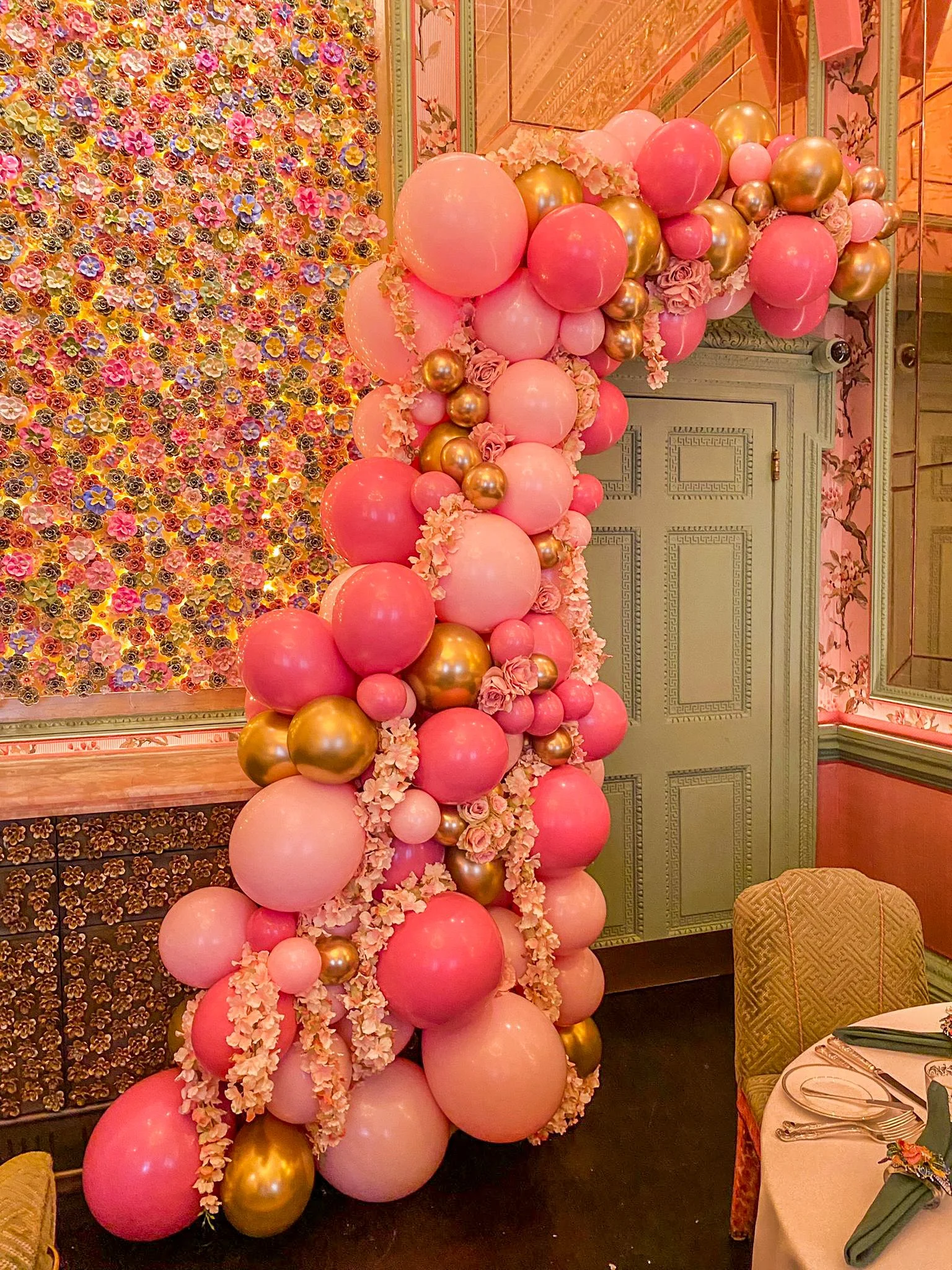 Annabels - Flower Room - ink Swoosh with Floral (2).jpg