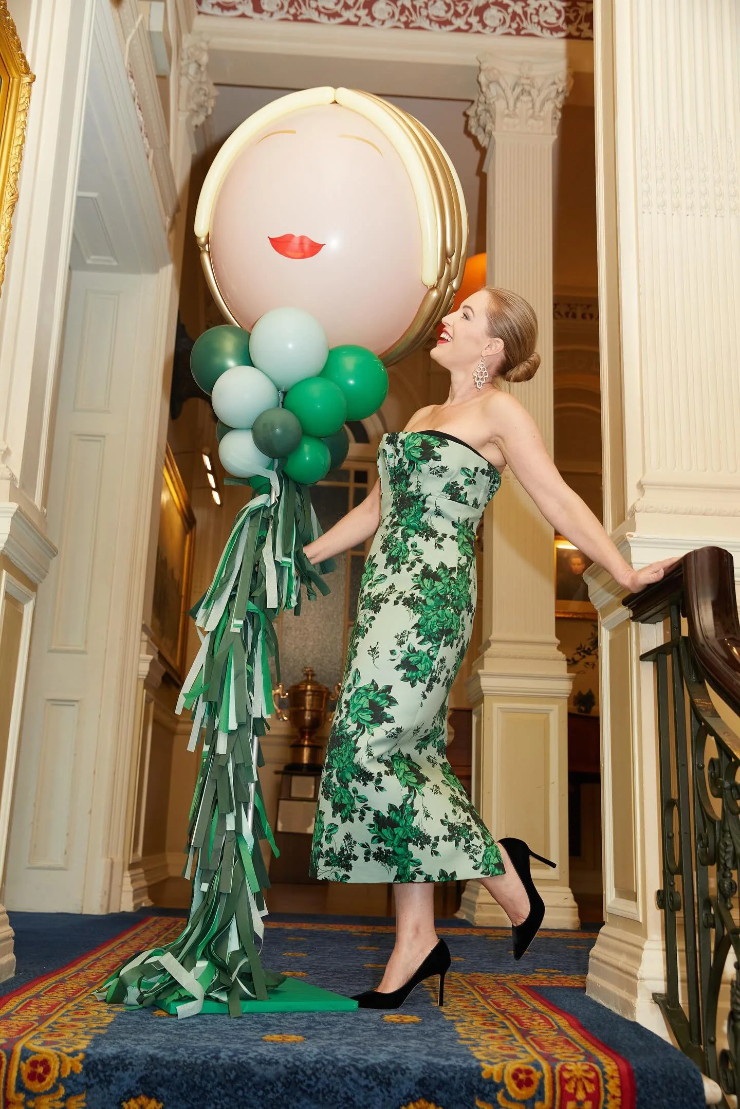 Olivia Tanner - 50th birthday -  Giant Face Balloon