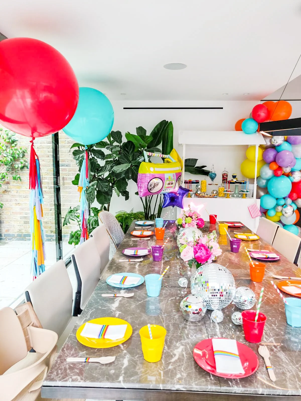 Chaika Events Garden Party Neon Disco (18).jpg