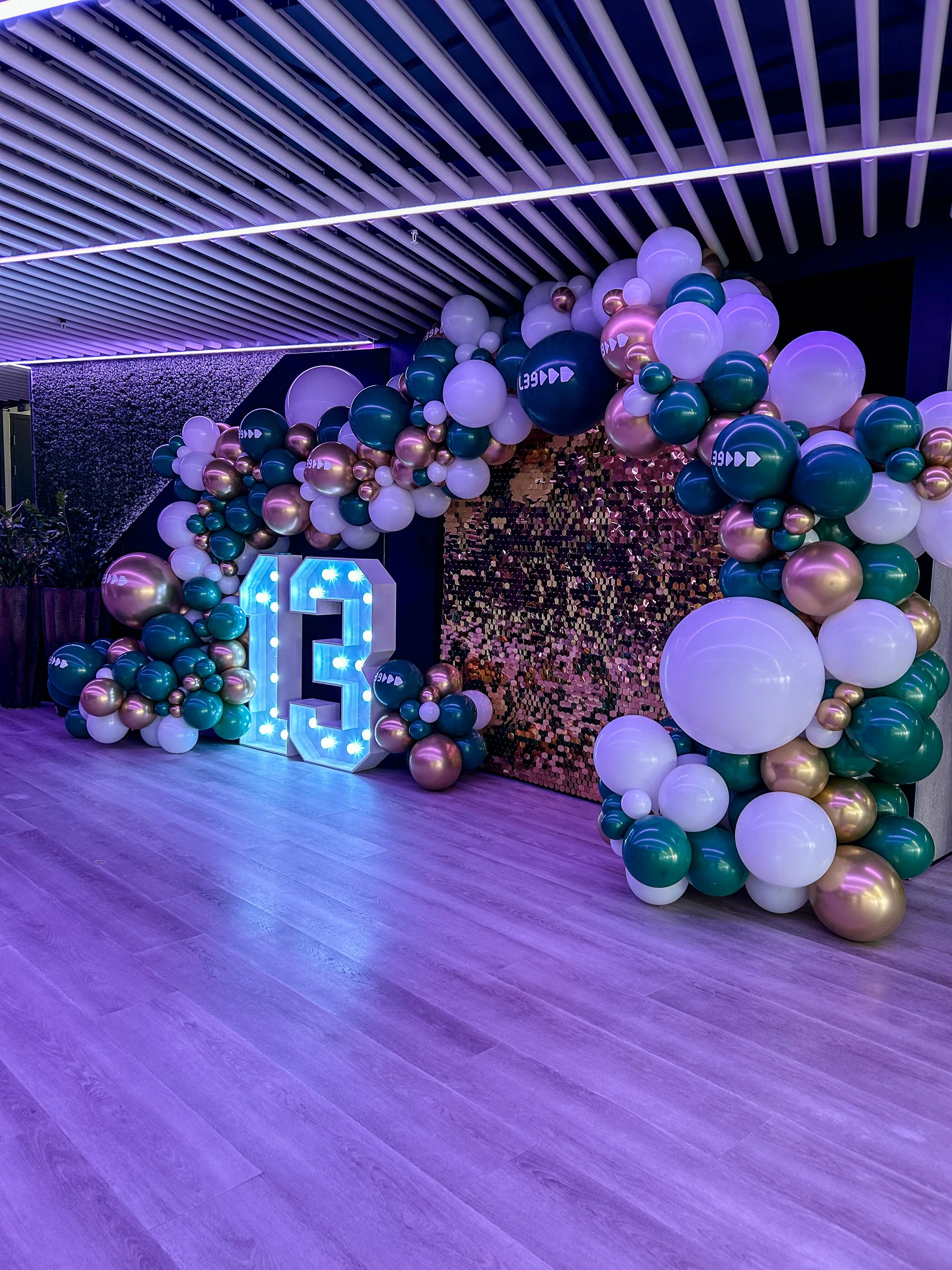 Canary Wharf Level39 One Canada Square Light Up Numbers