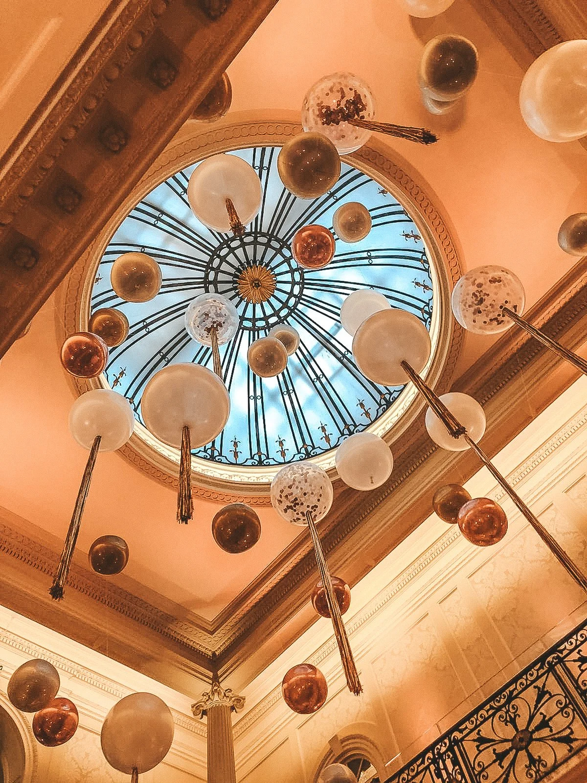 Billie Faiers 30th Hedsor House (13).jpg