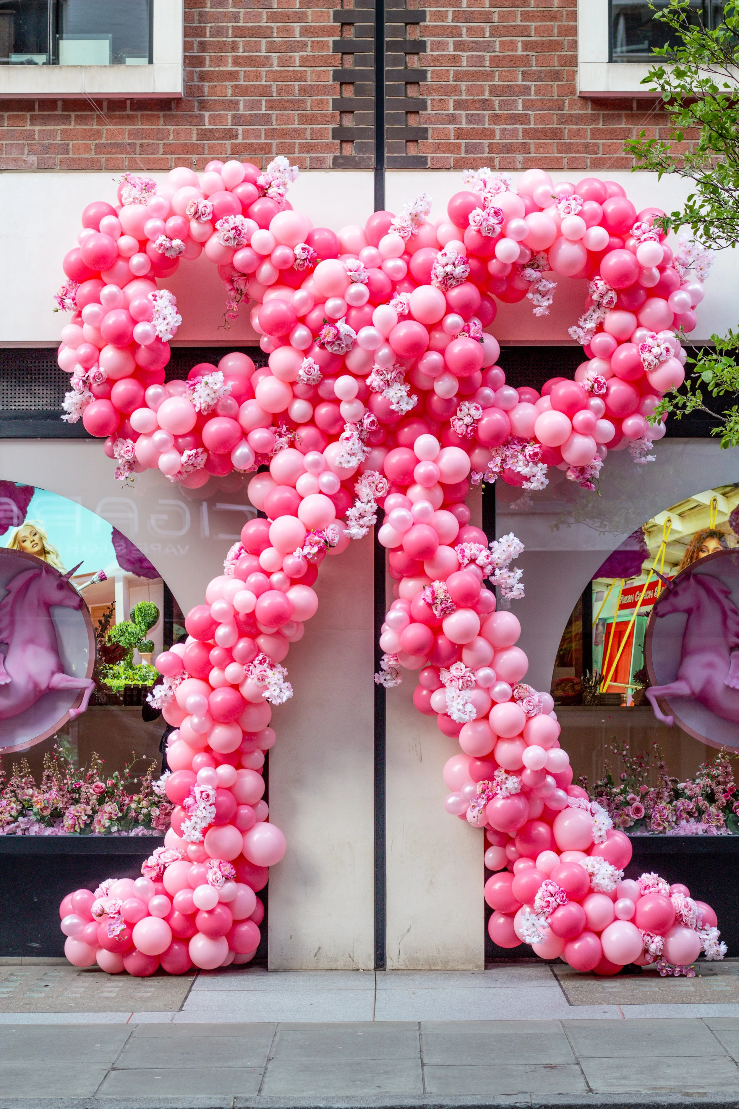 Pretty Little Thing PLT Store Opening Bow